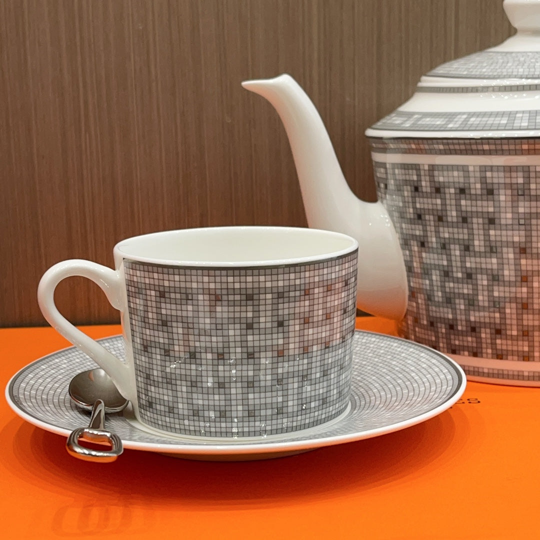 HERMES TEA POT SET