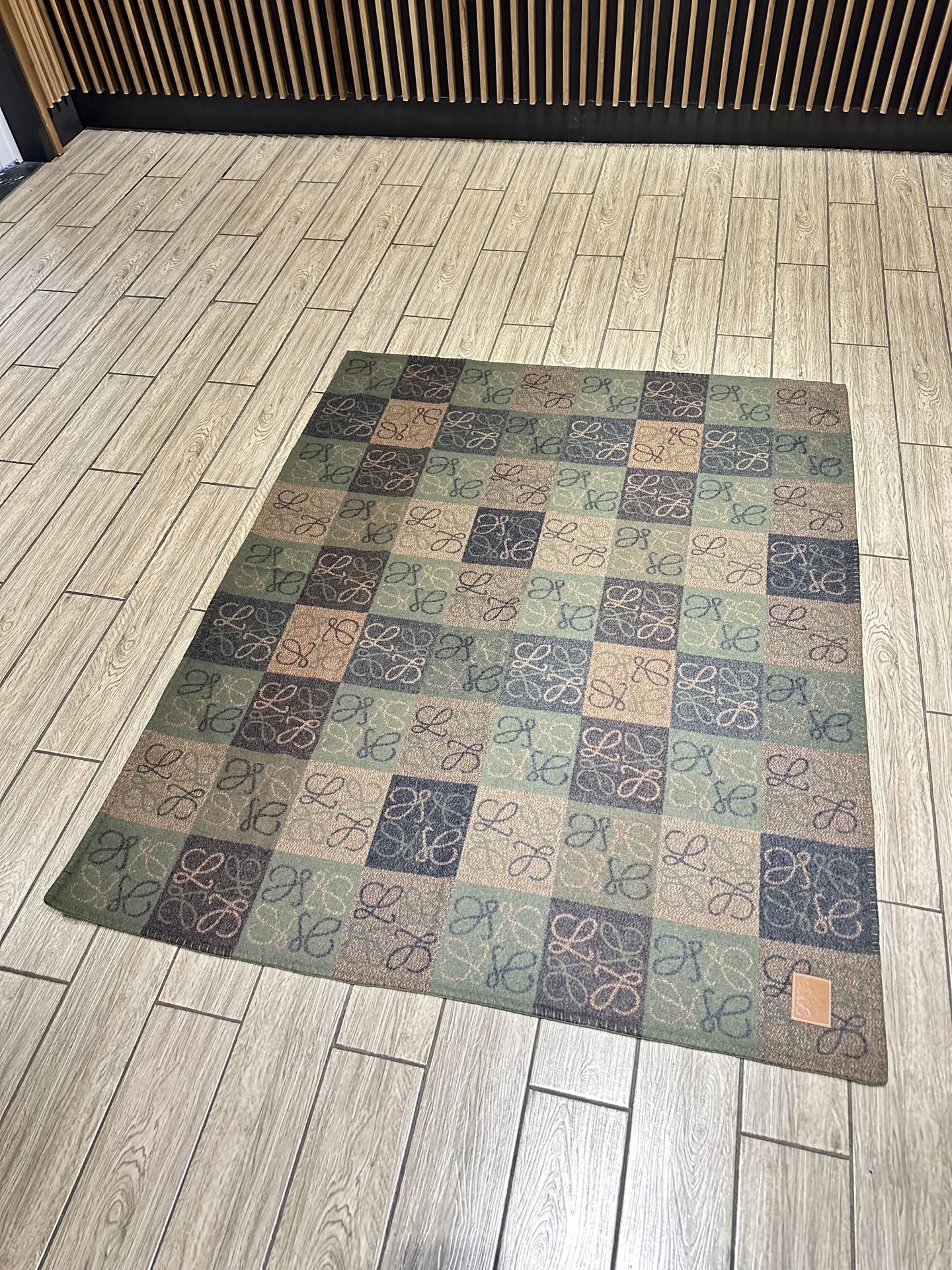 LOEWE WOOL THROW BLANKET 1.0