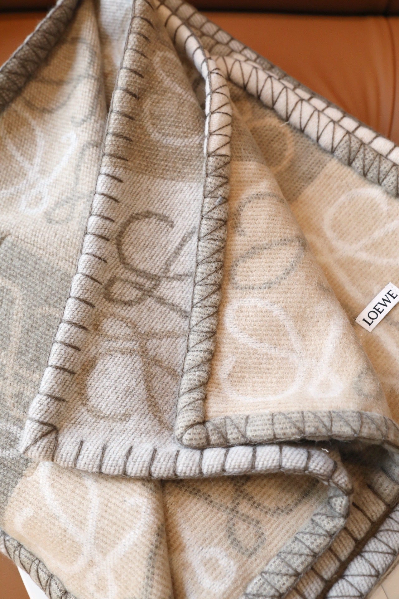 LOEWE WOOL THROW BLANKET 2.0