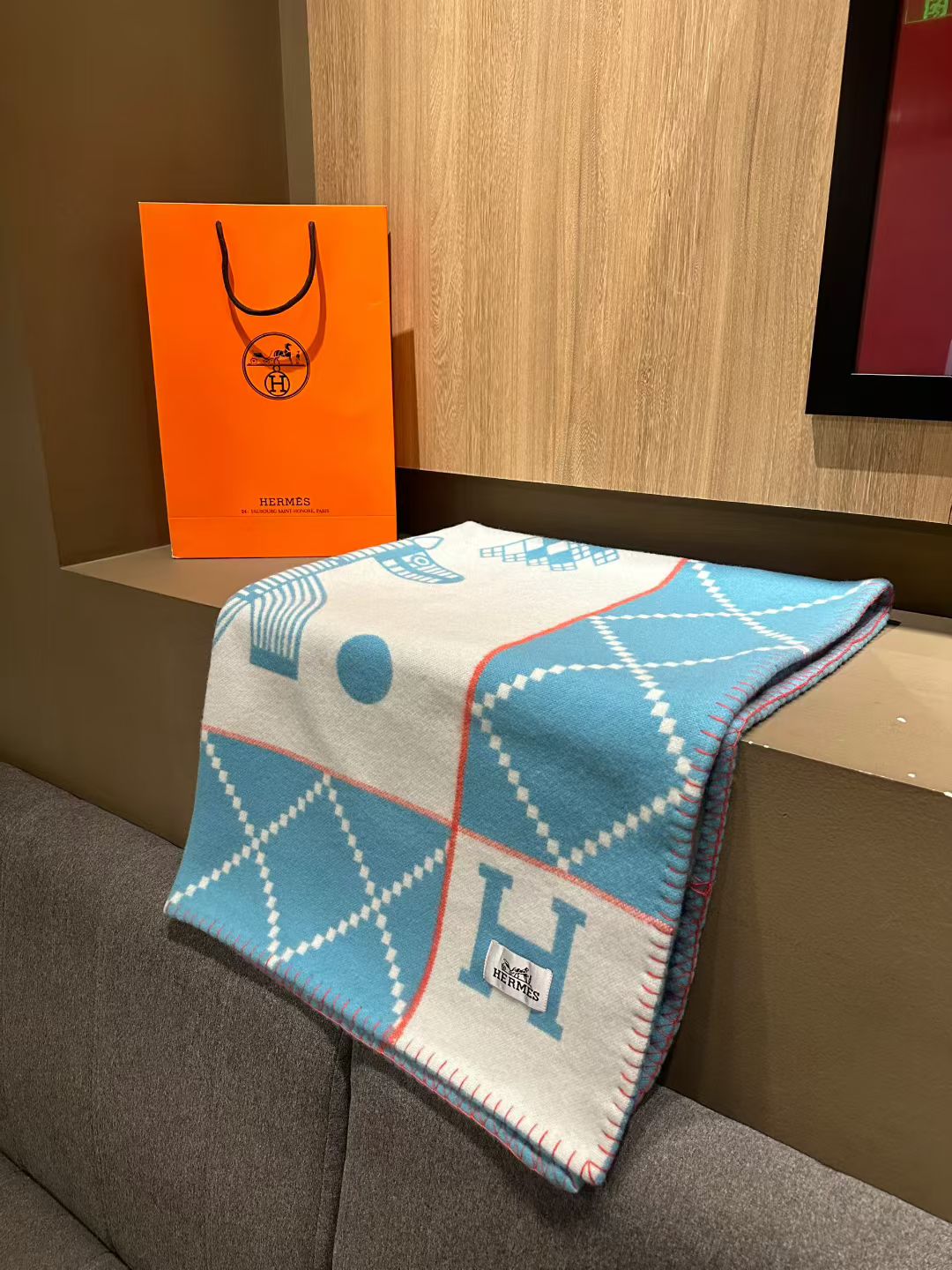HERMES AVALON THROW BLANKET