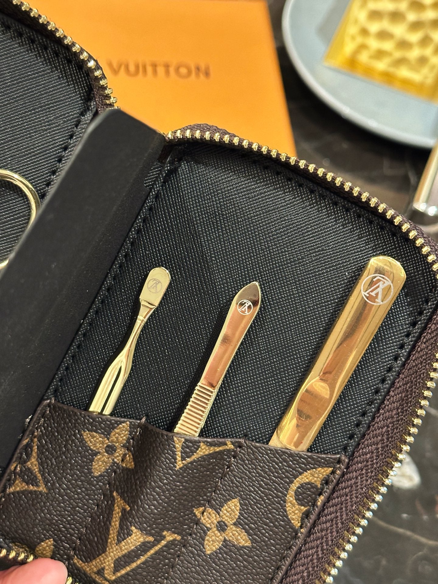 CUSTOM LV MANICURE SET
