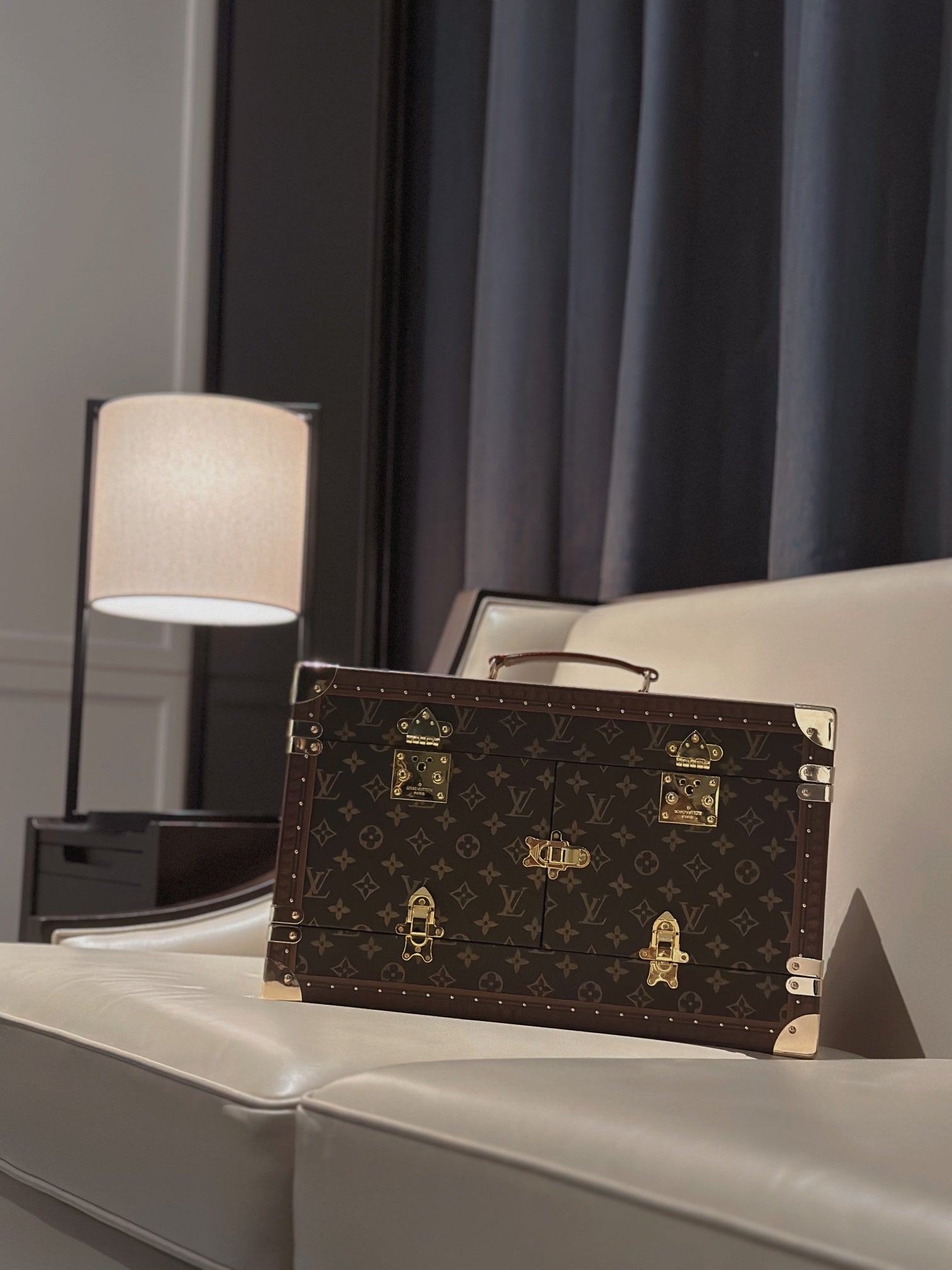 LV MAHJONG SET