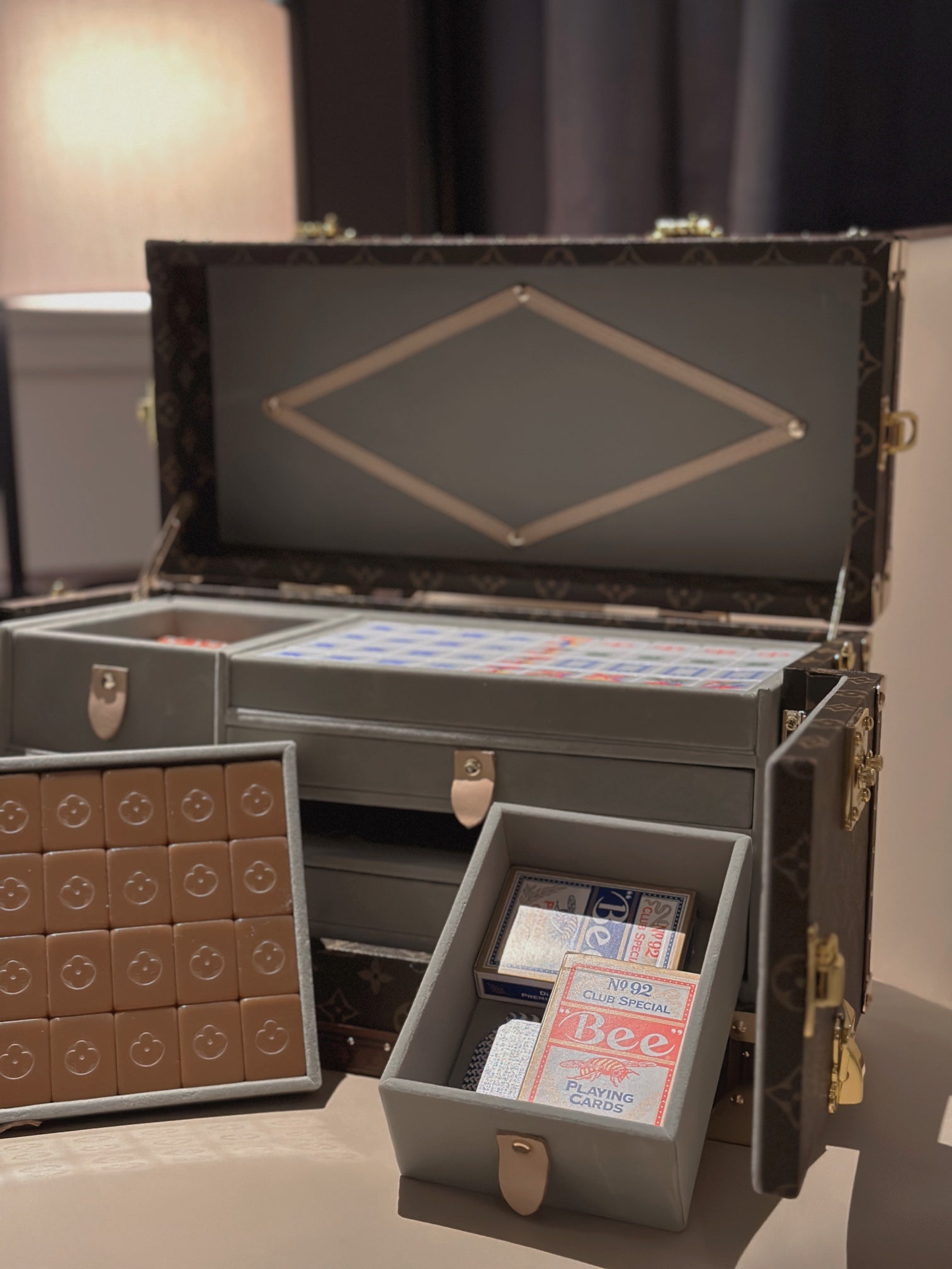 LV MAHJONG SET