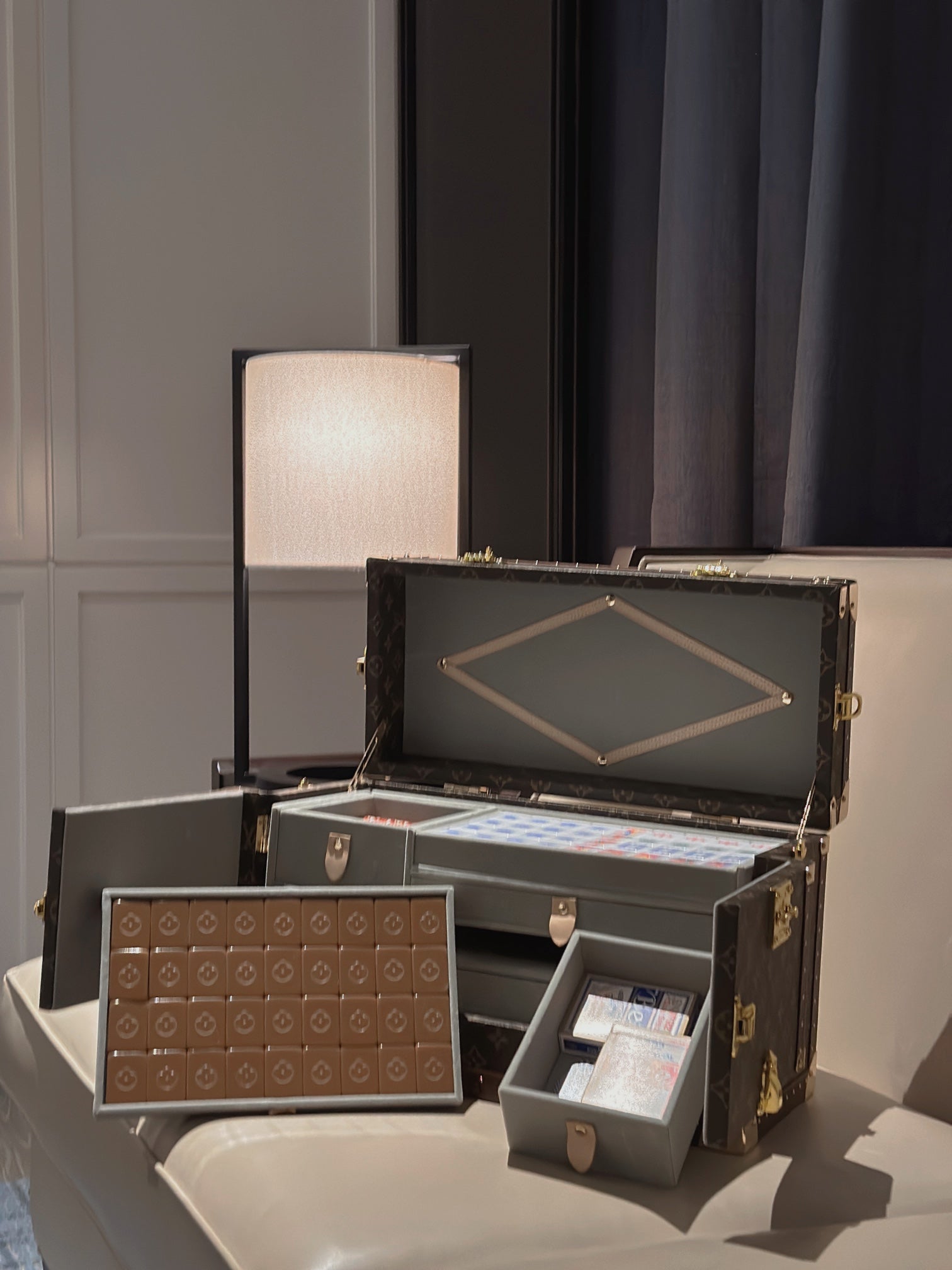 LV MAHJONG SET