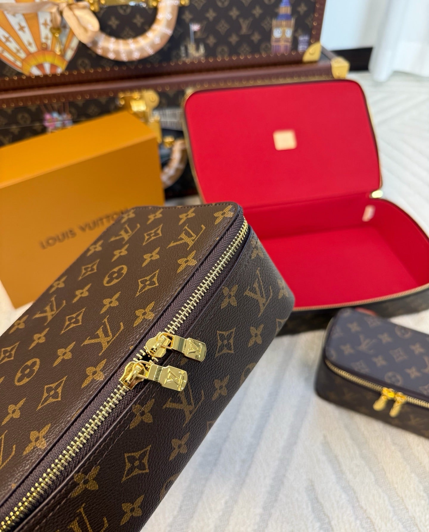 CUSTOM LV MAKE UP 3 IN 1 POUCH SET (RED INTERIOR)