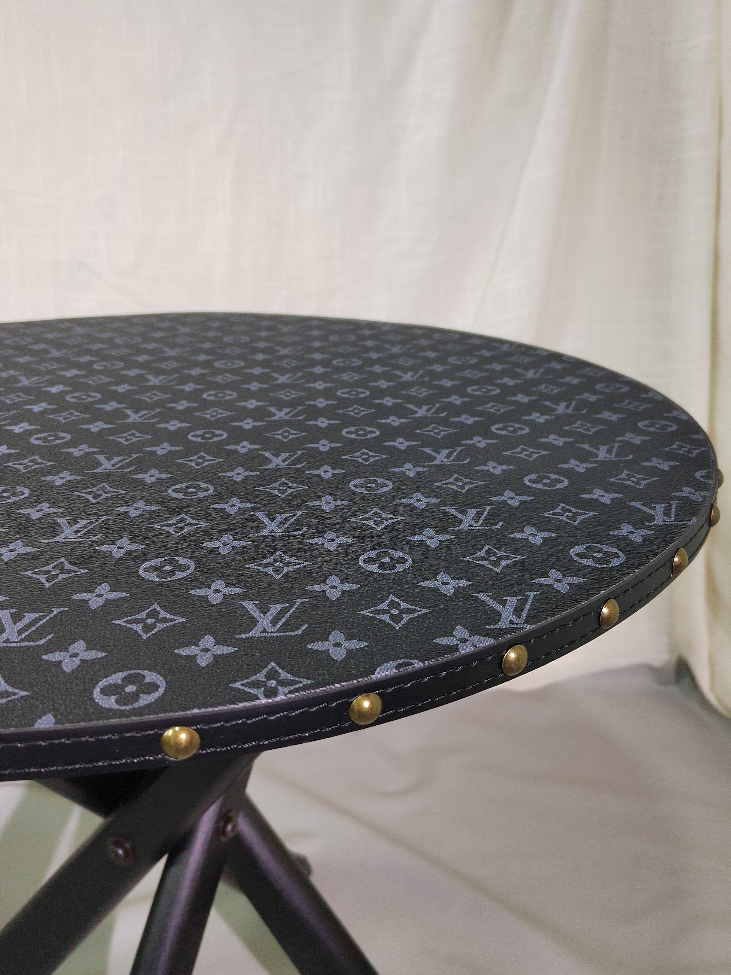 CUSTOM LV FOLDING TABLE (BLACK)