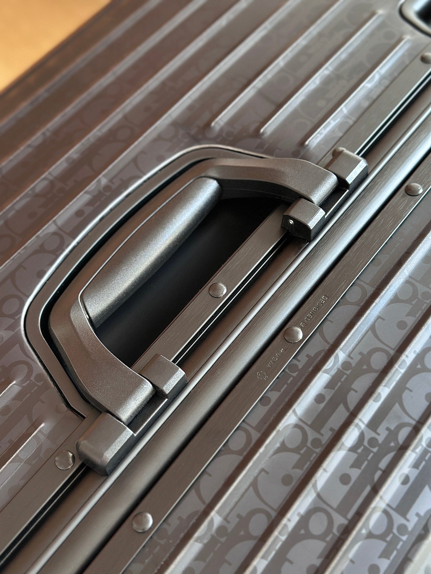 CHRISTIAN XL CHECK IN 100L TRUNK