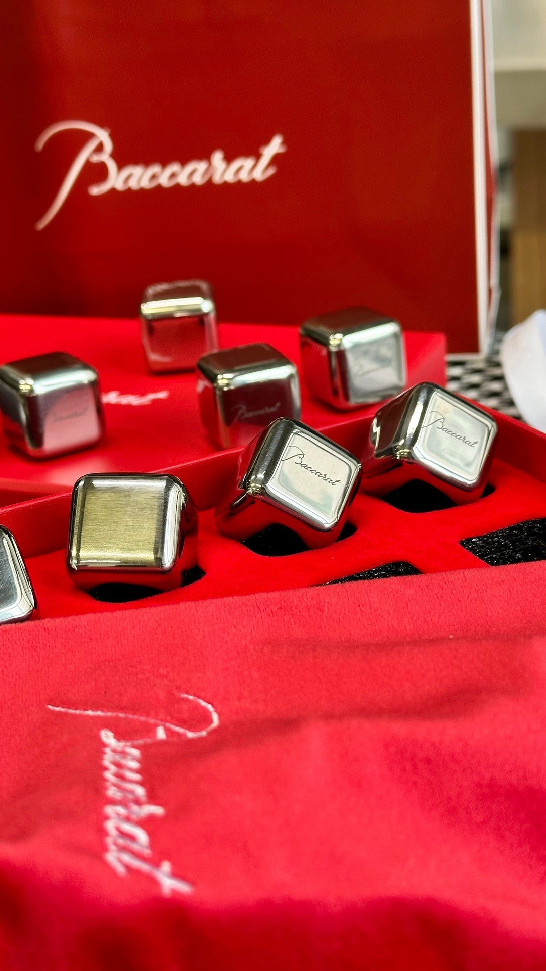 BACCARAT METAL ICE CUBES