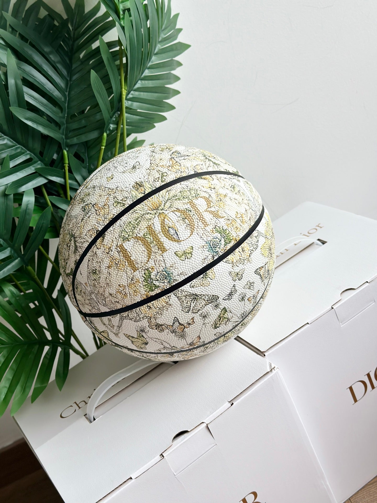 DIOR FLORA BASKETBALL