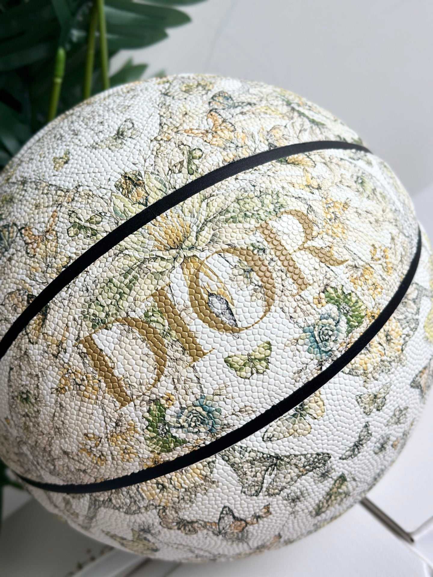 DIOR FLORA BASKETBALL