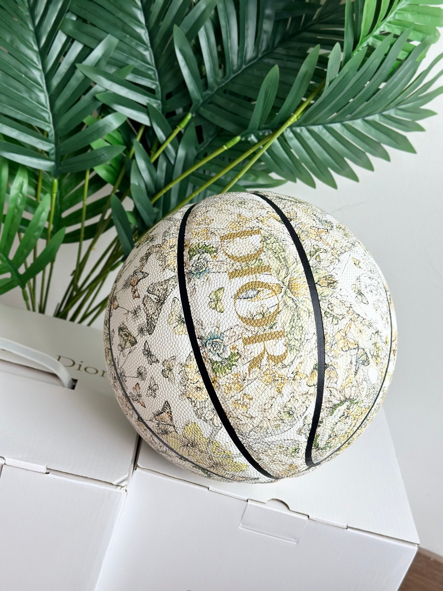DIOR FLORA BASKETBALL