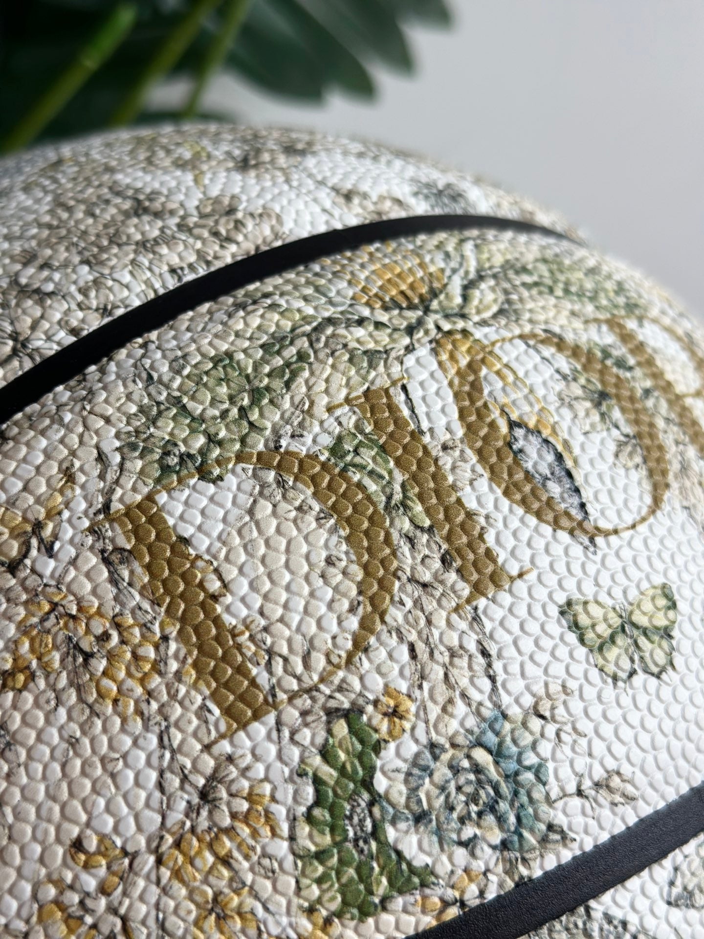 DIOR FLORA BASKETBALL