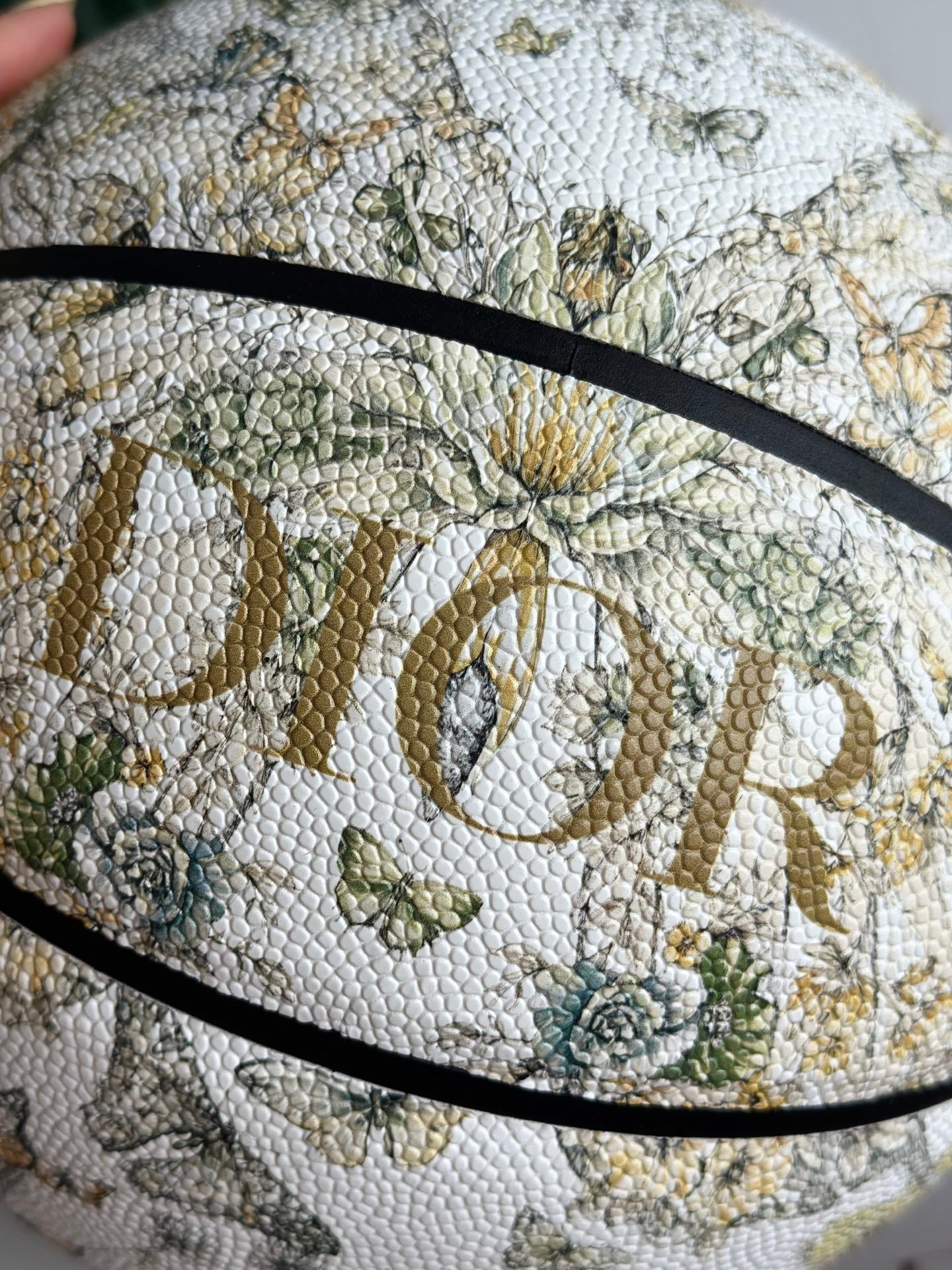 DIOR FLORA BASKETBALL