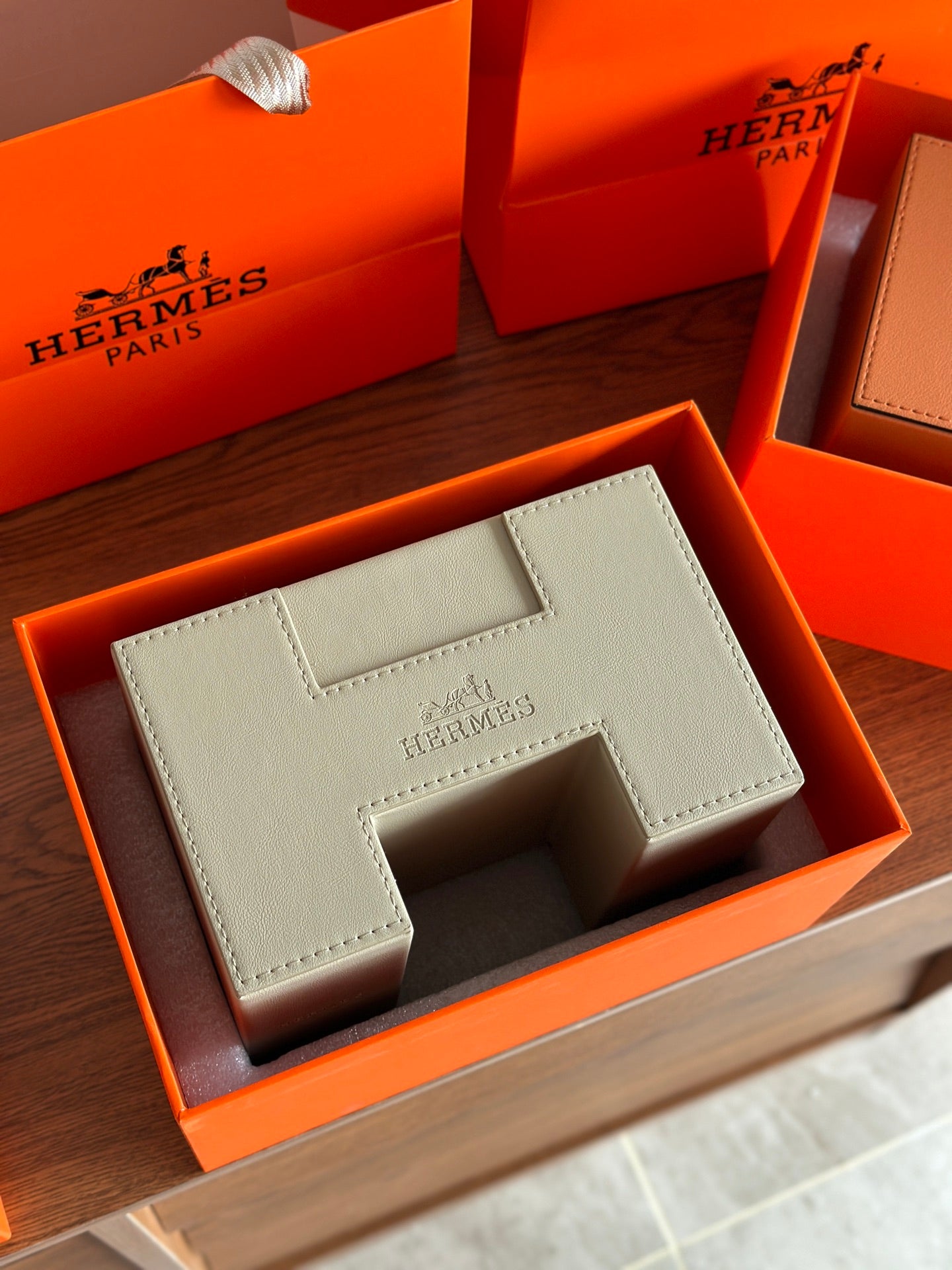 HERMES LOGO TISSUE BOX COVER