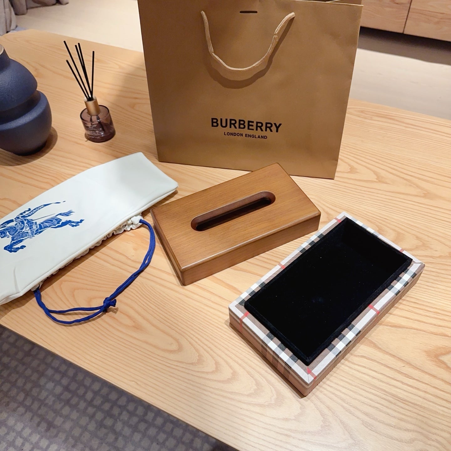 BURBERRY TISSUE BOX COVER