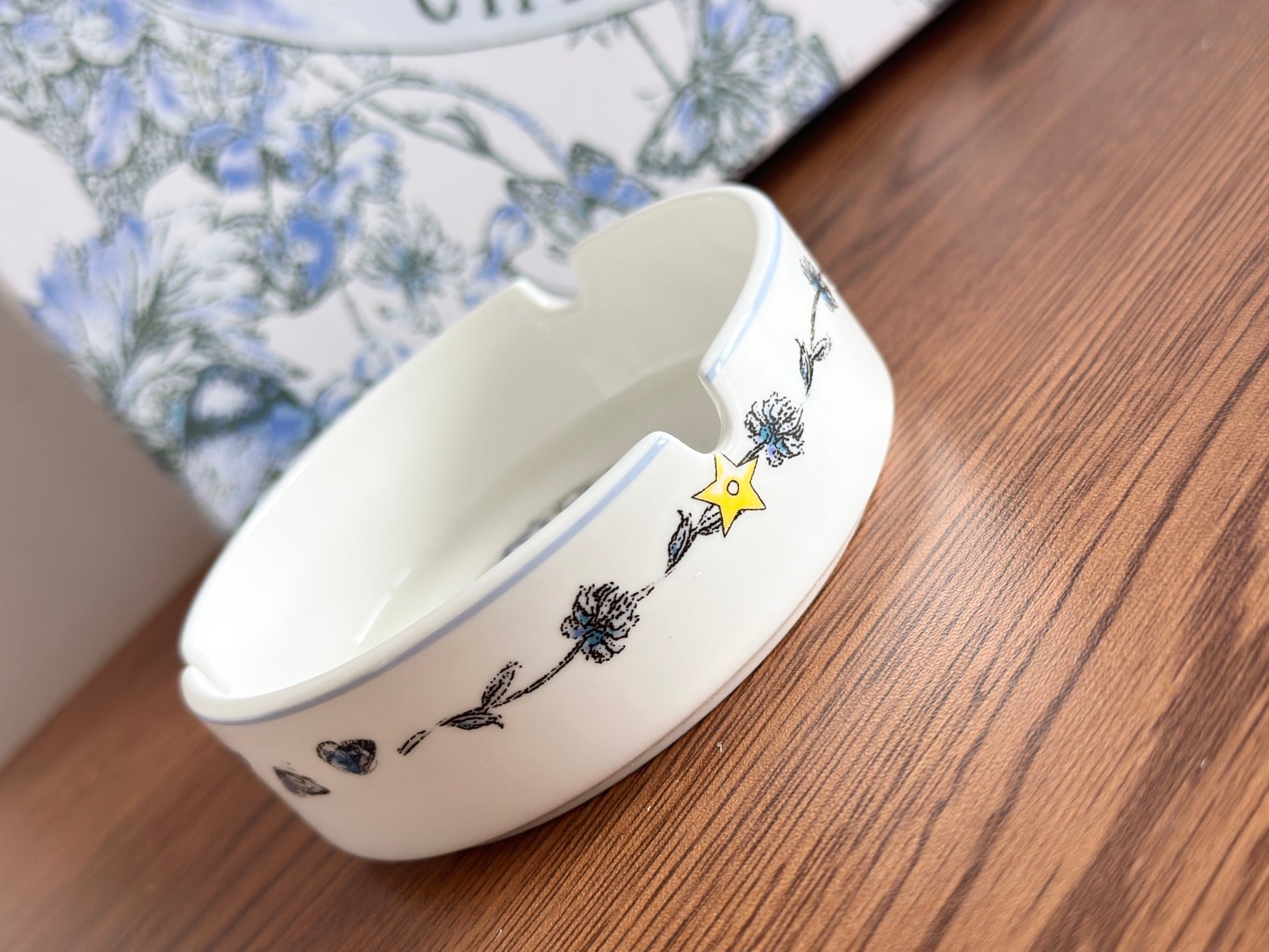 CUSTOM DIOR DINING TABLEWARE SET