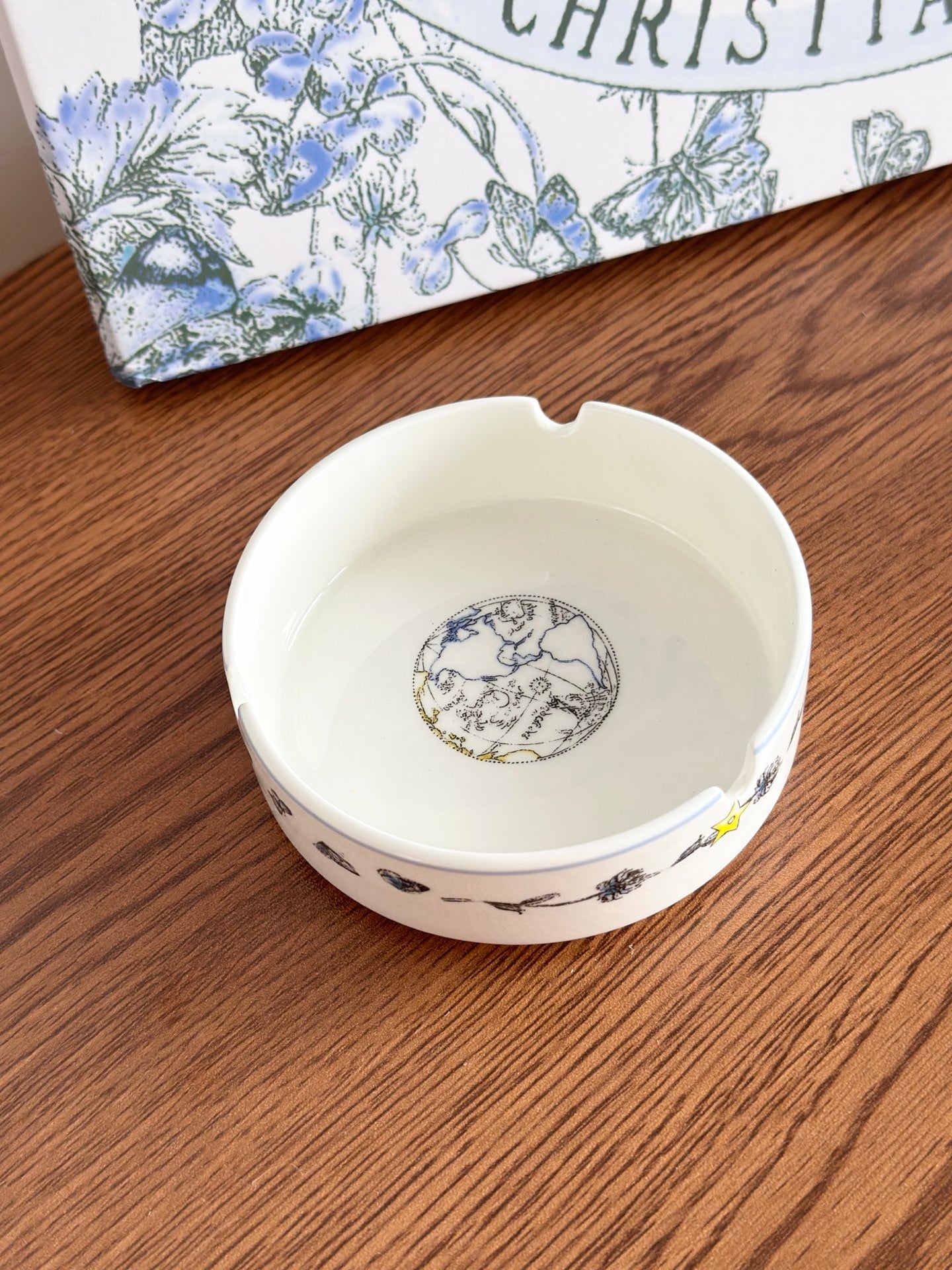 CUSTOM DIOR DINING TABLEWARE SET