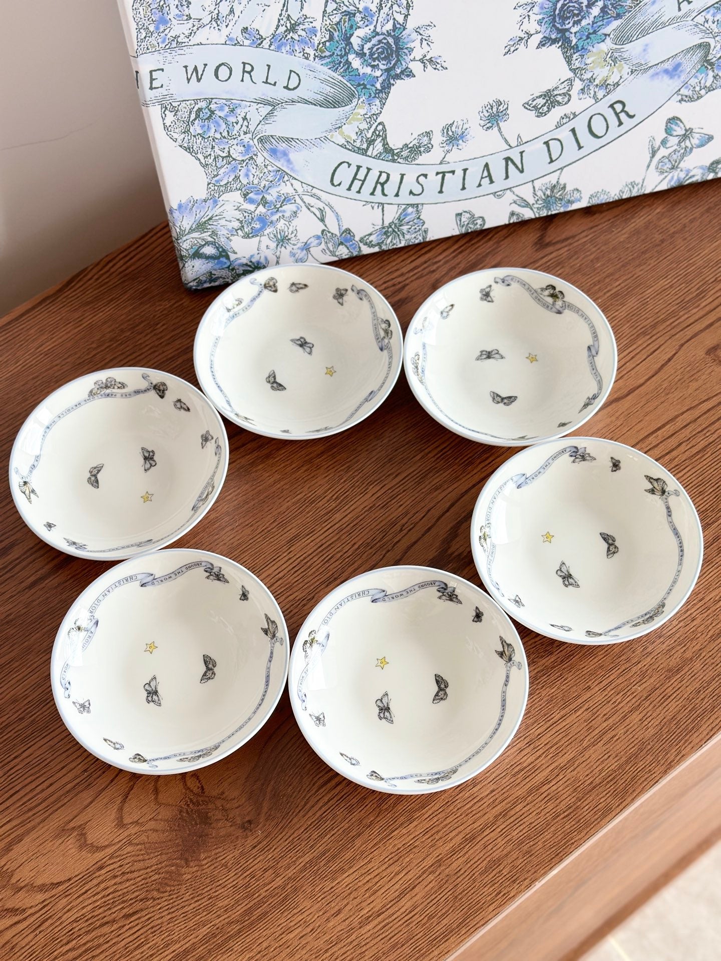 CUSTOM DIOR DINING TABLEWARE SET
