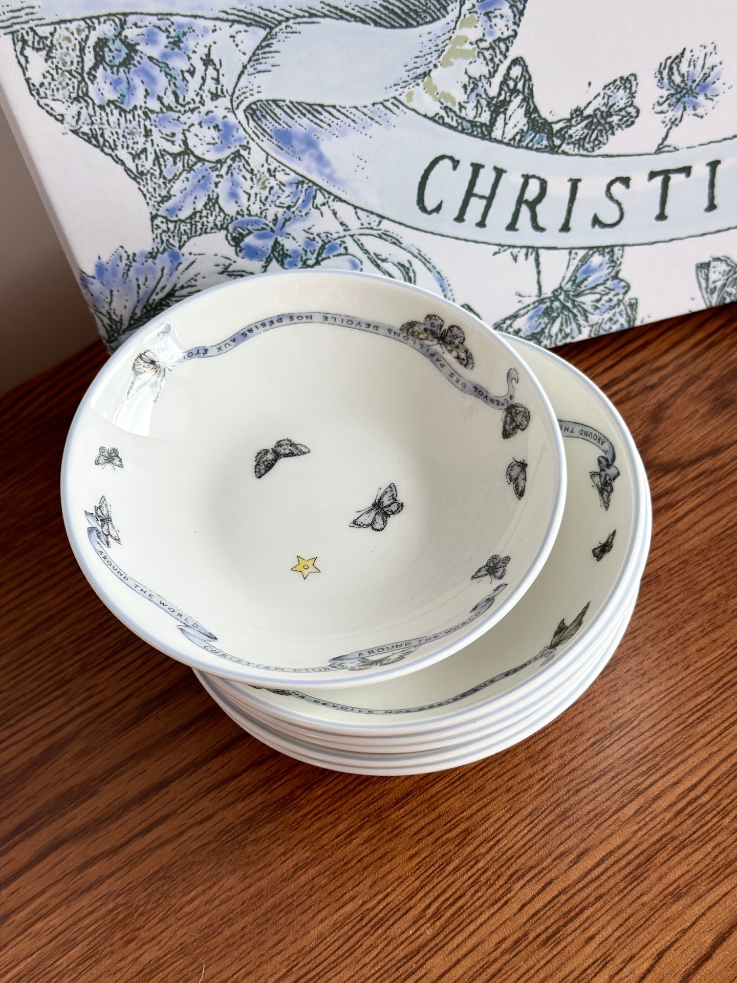 CUSTOM DIOR DINING TABLEWARE SET