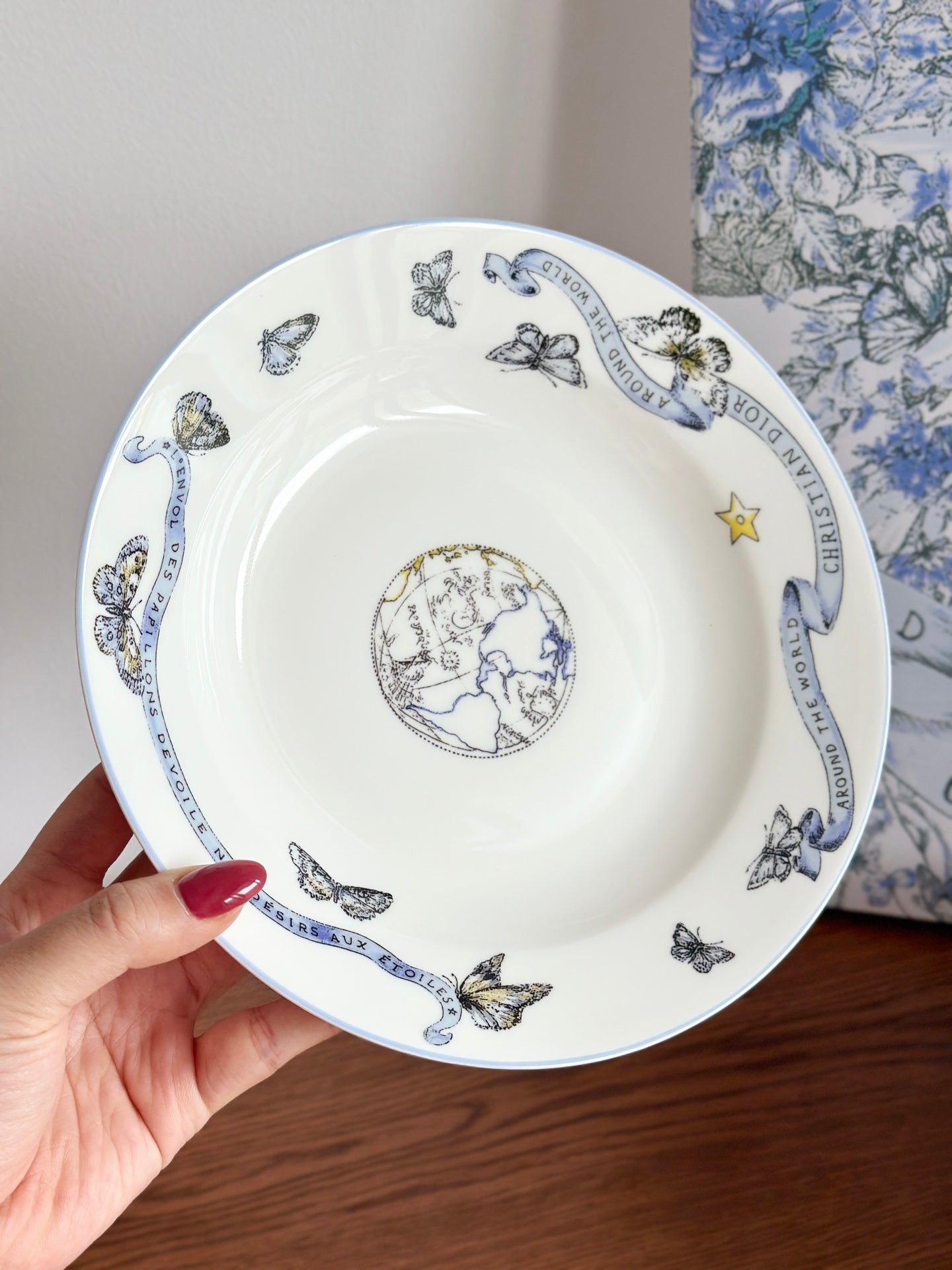 CUSTOM DIOR DINING TABLEWARE SET