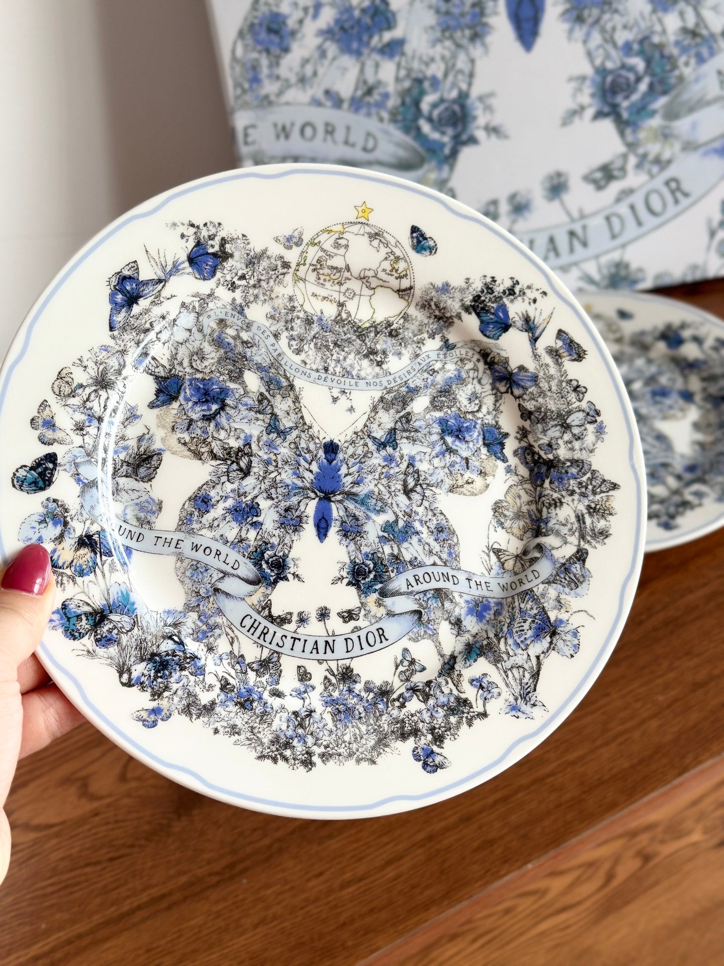 CUSTOM DIOR DINING TABLEWARE SET