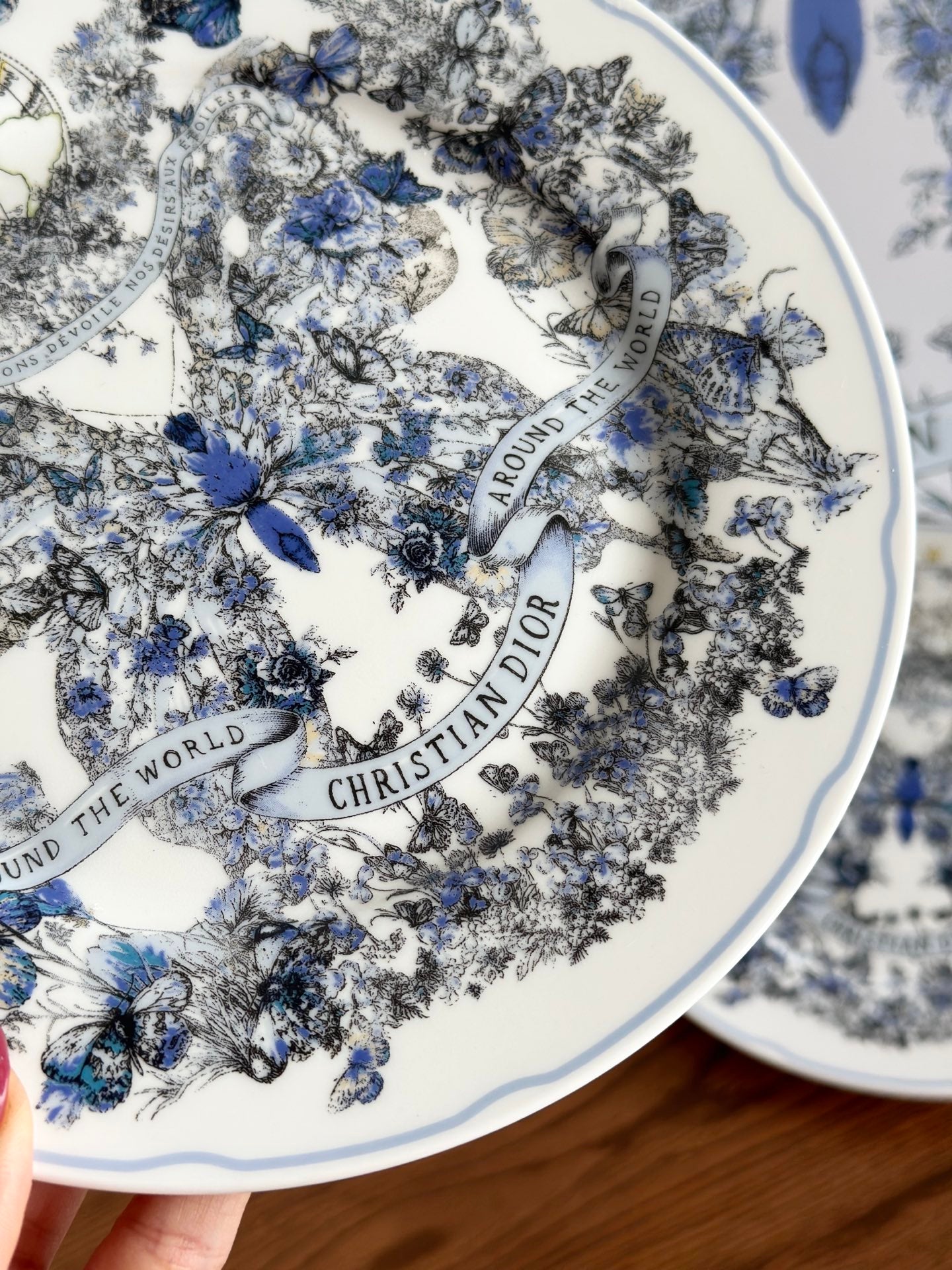 CUSTOM DIOR DINING TABLEWARE SET