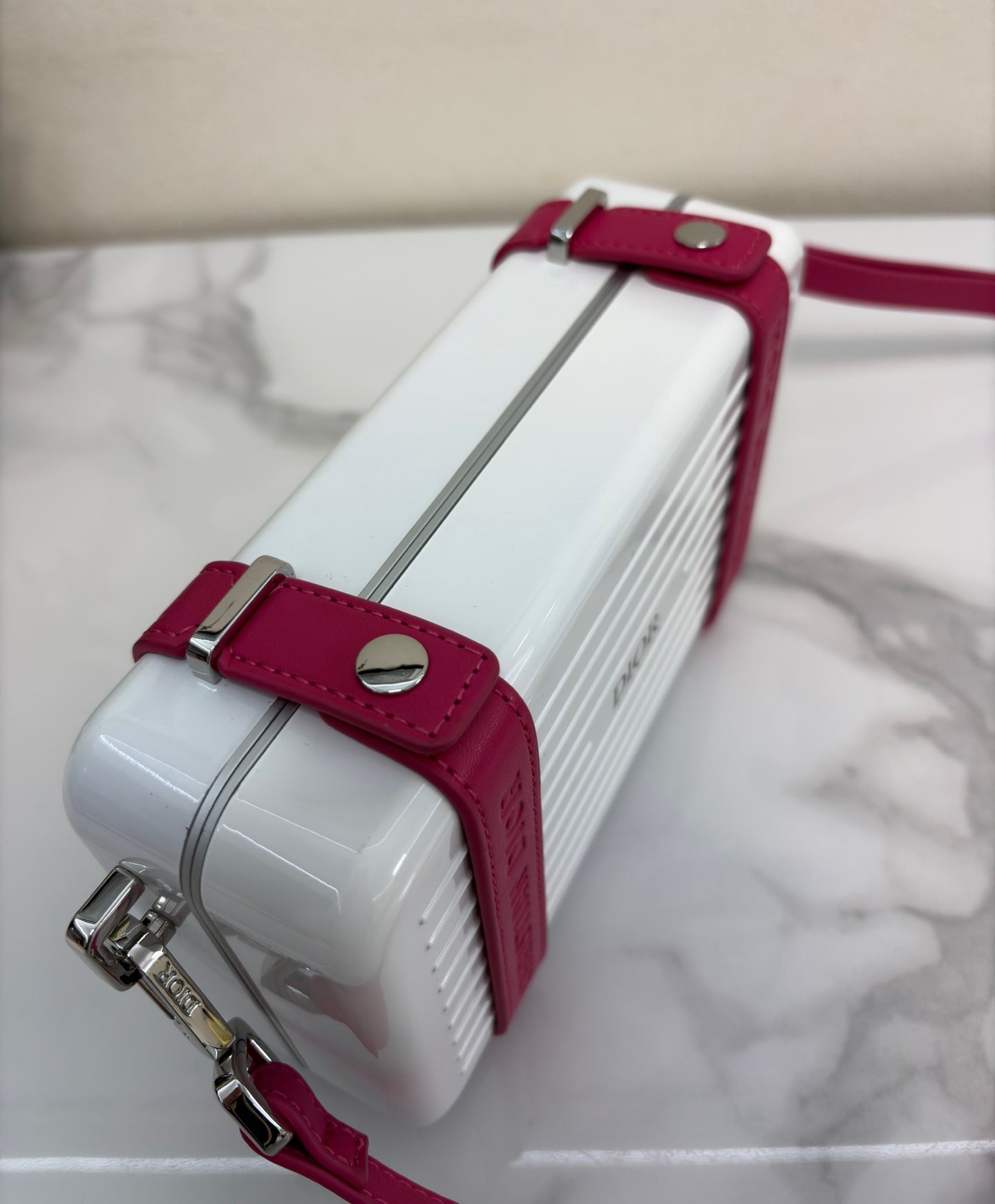 CHRISTIAN CROSS-BODY CLUTCH (PINK)