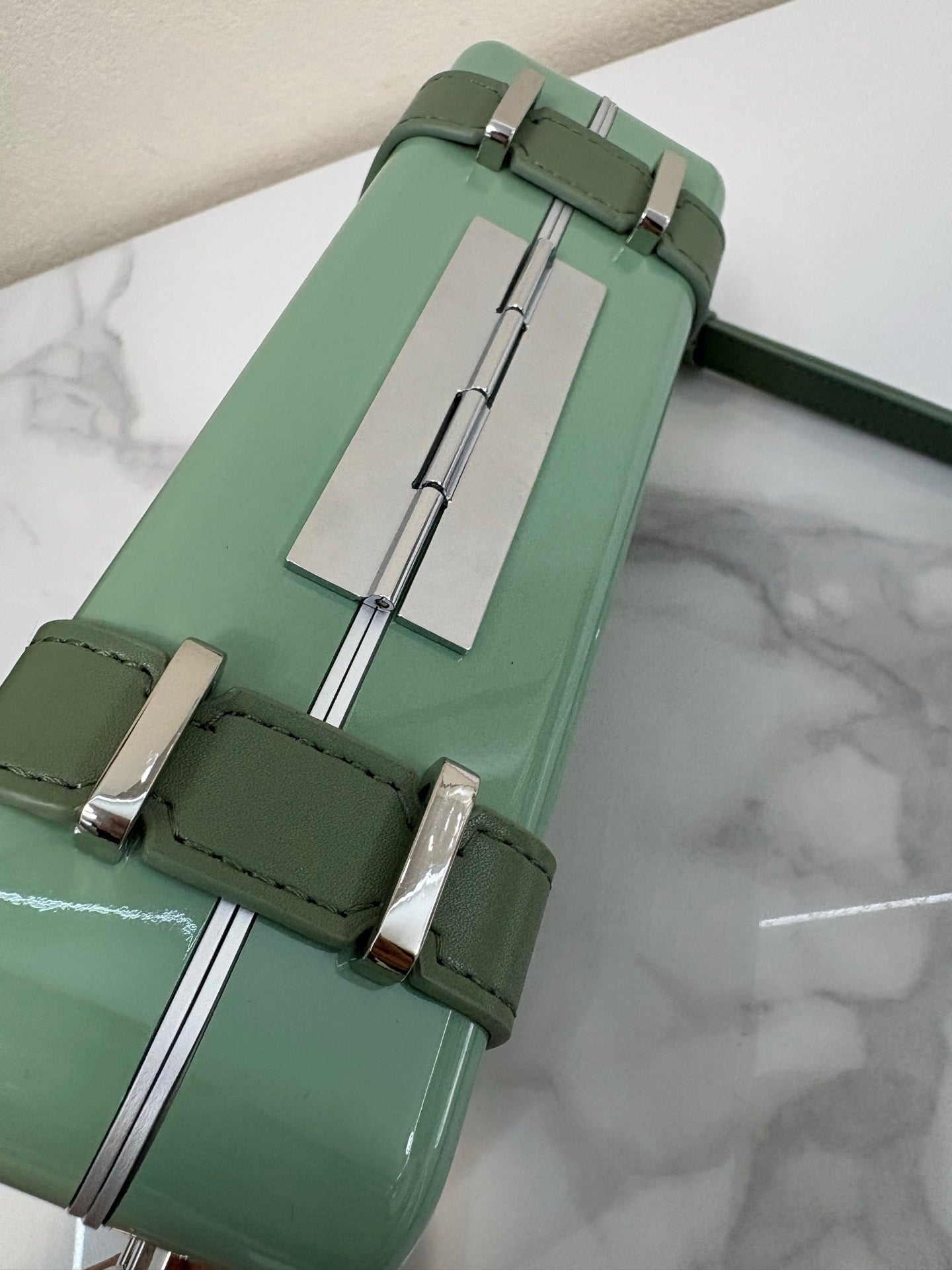 CHRISTIAN CROSS-BODY CLUTCH (GREEN 2.0)