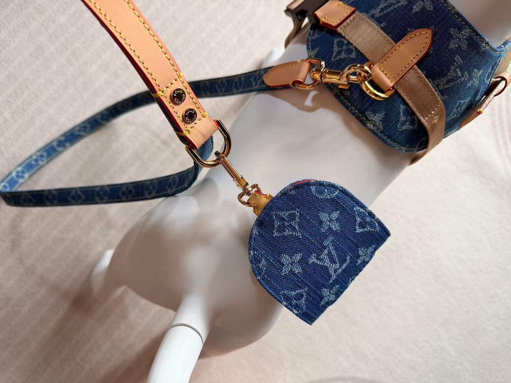 LV DOG HARNESS AND LEASH (BLUE DENIM)