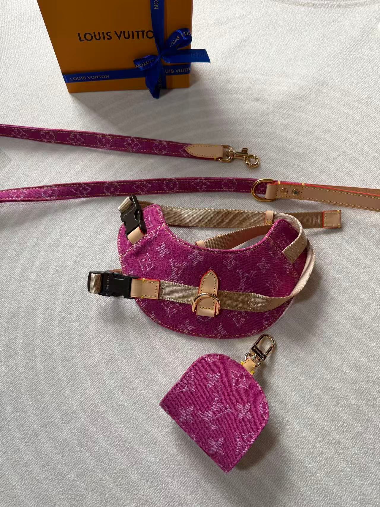 LV DOG HARNESS AND LEASH (PINK DENIM)
