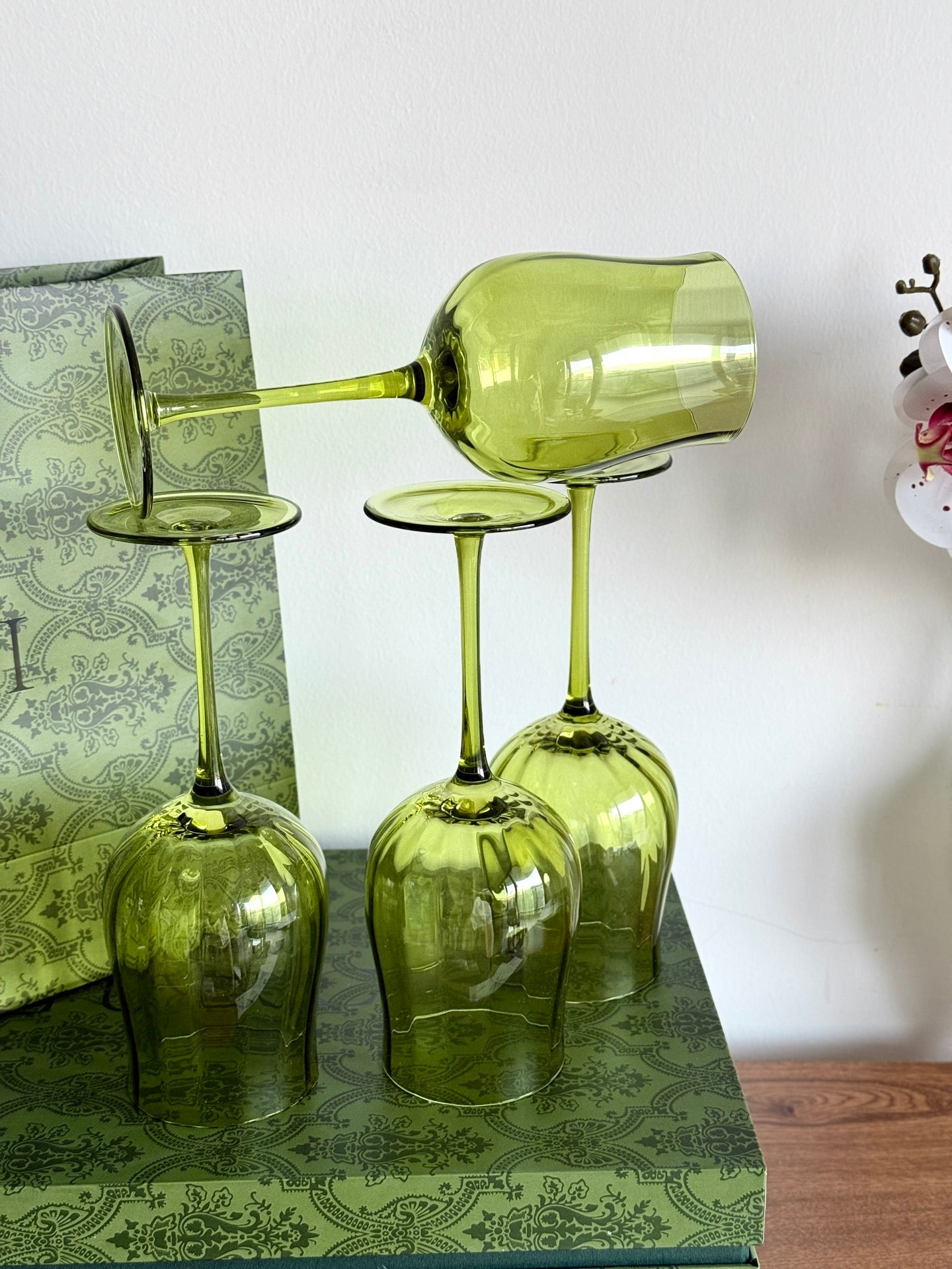 GUCCI WINE GLASS SET