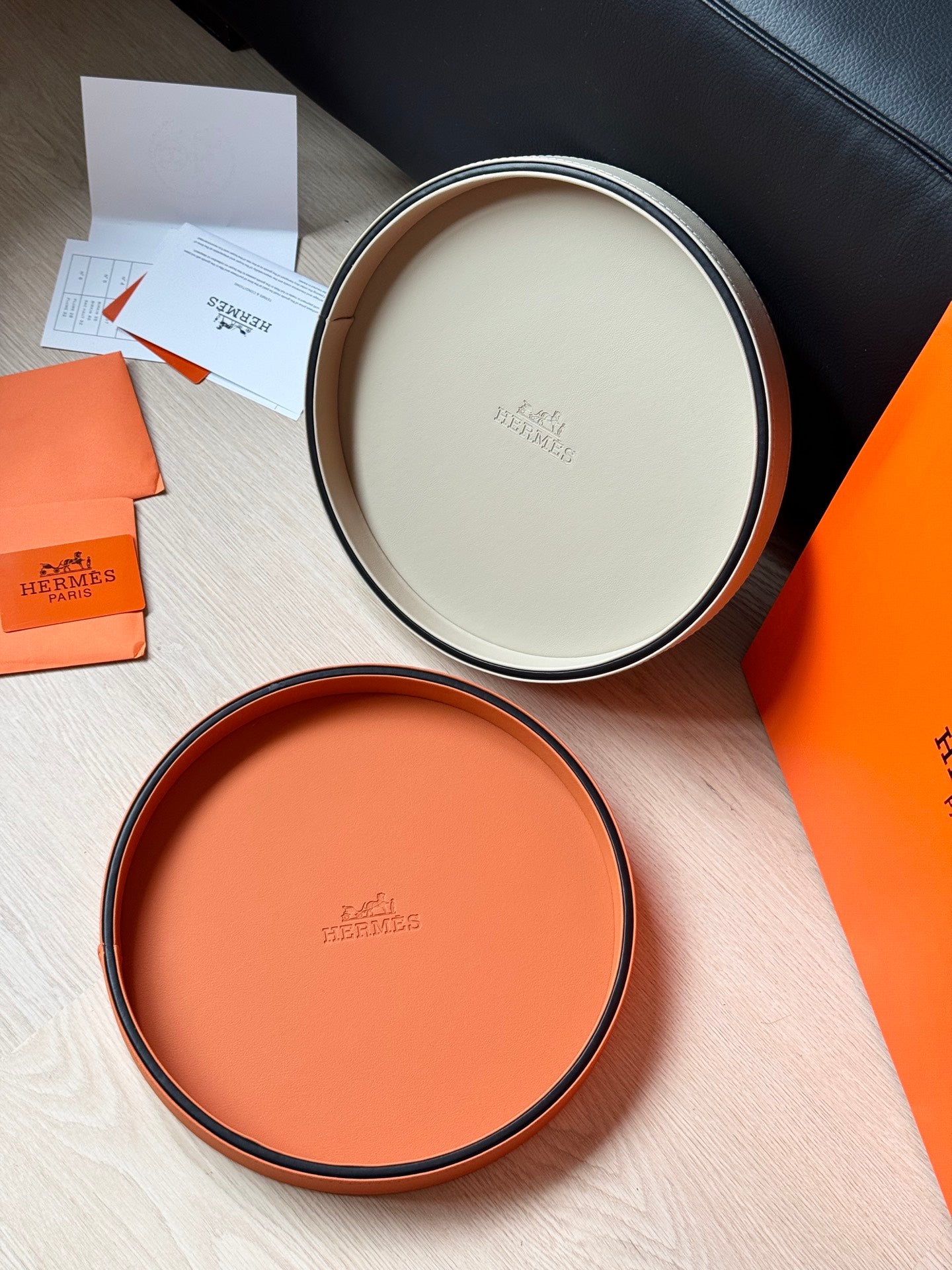 HERMES ROUND SERVING TRAY