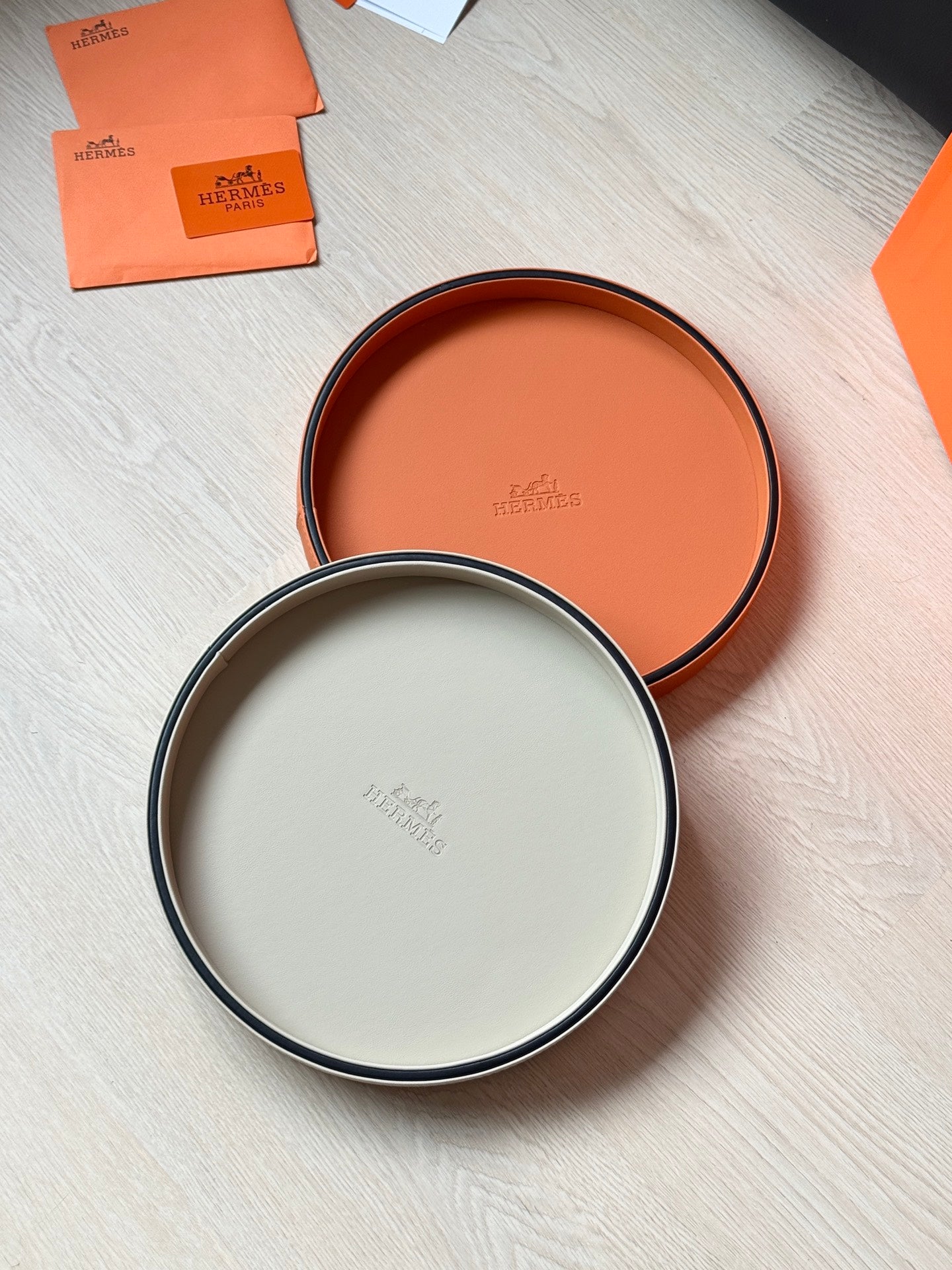 HERMES ROUND SERVING TRAY