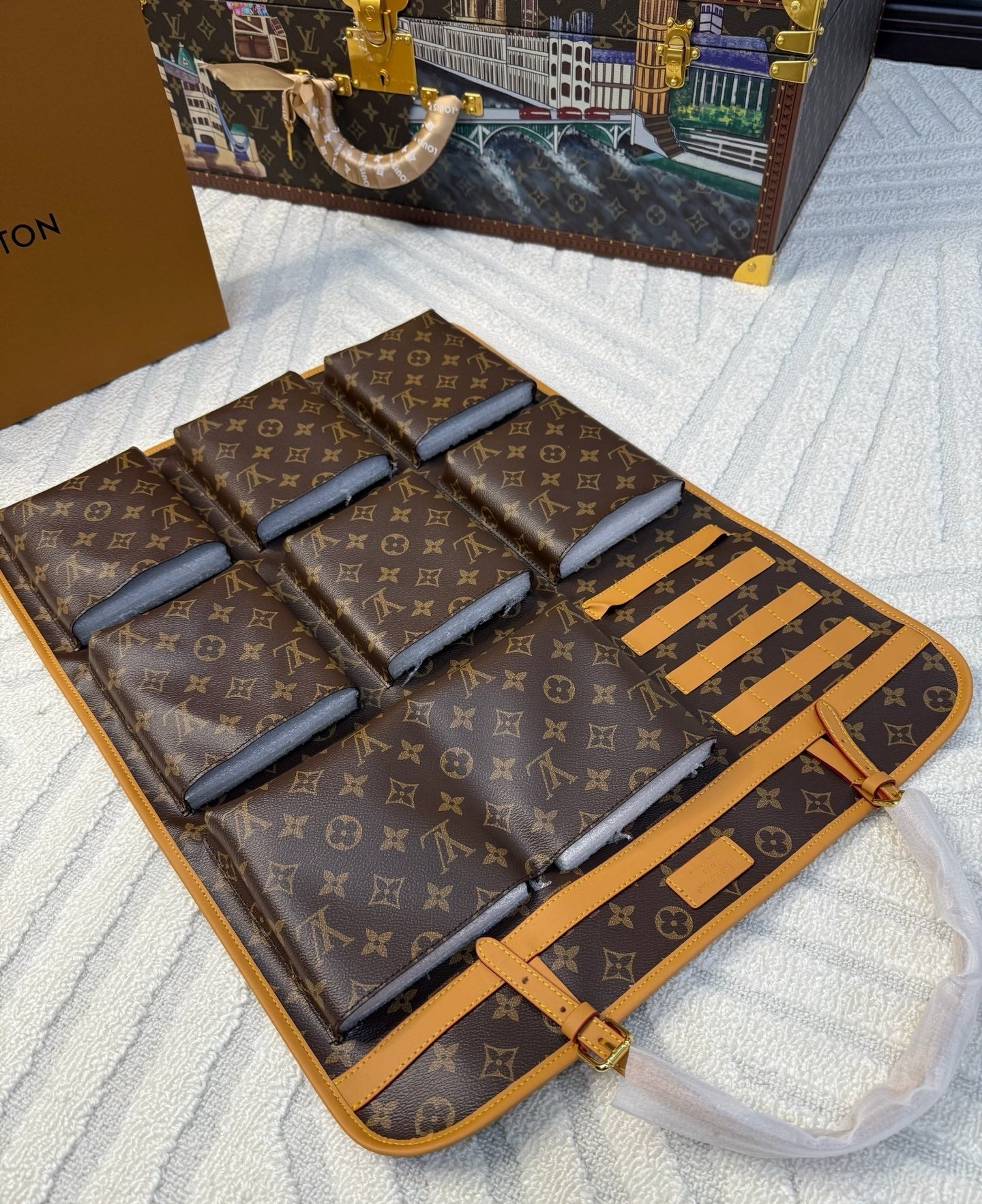 CUSTOM LV CAR UTILITY BAG