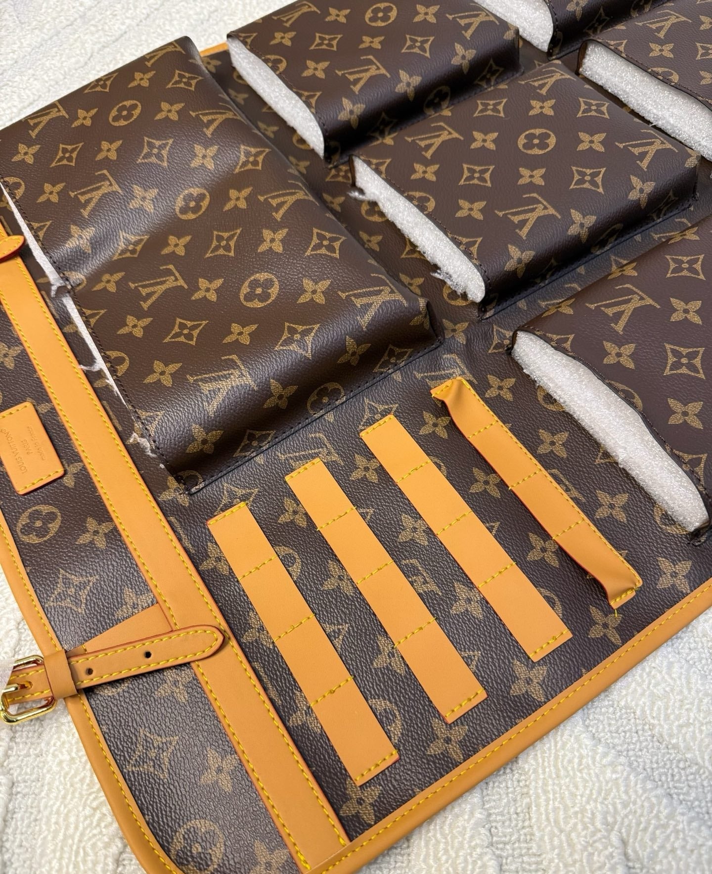 CUSTOM LV CAR UTILITY BAG