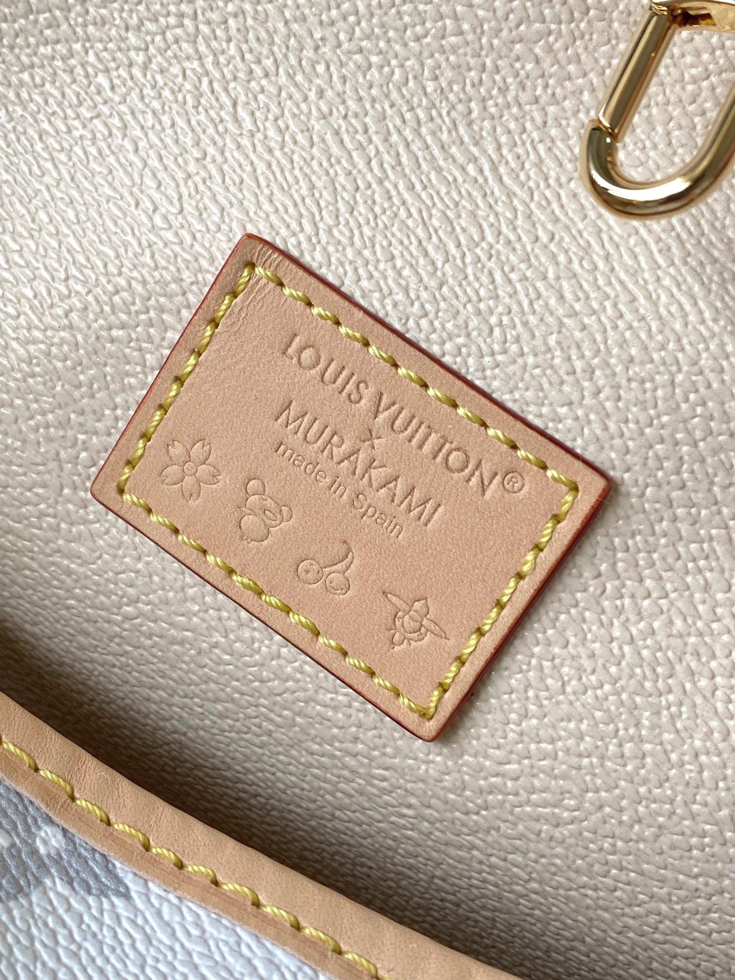 CUSTOM LV NEVERWOOF PET BAG (MURAKAMI)