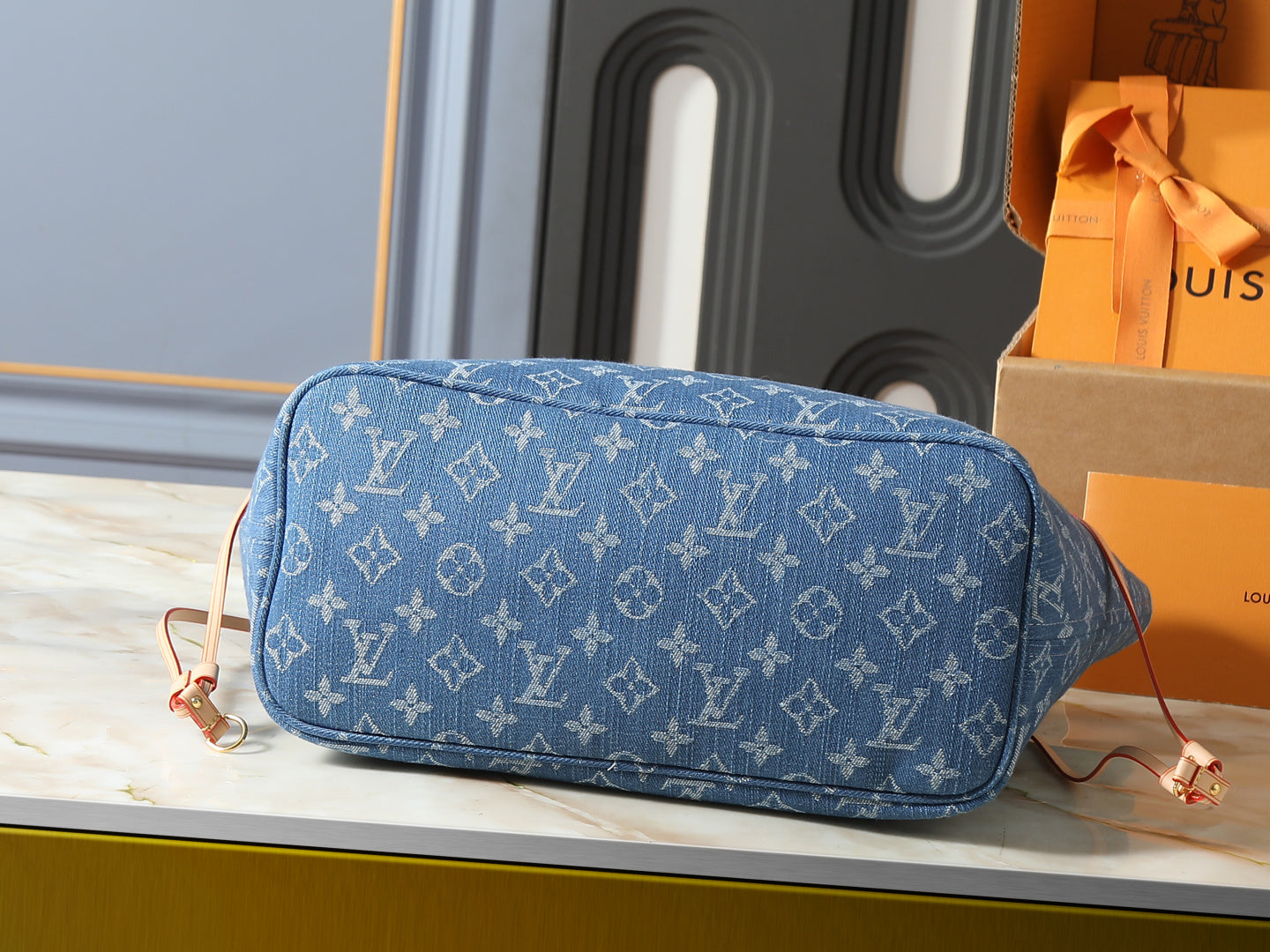 CUSTOM LV NEVERWOOF PET BAG (DENIM)