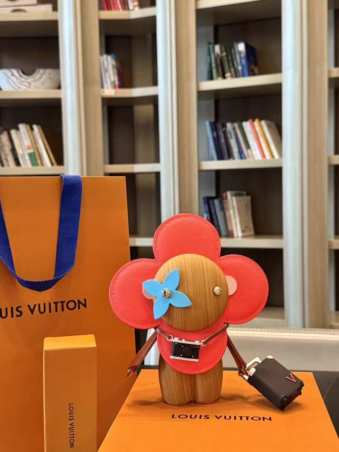 CUSTOM VIVIENNE SCENTED FIGURINE (ORANGE)
