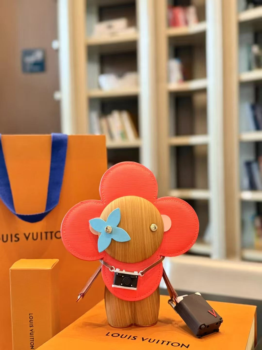 CUSTOM VIVIENNE SCENTED FIGURINE (ORANGE)