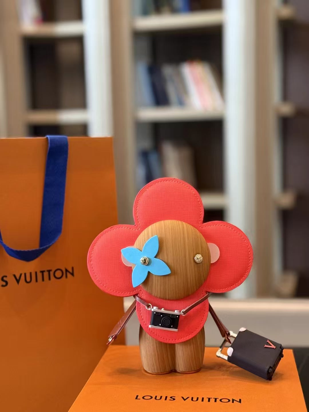 CUSTOM VIVIENNE SCENTED FIGURINE (ORANGE)