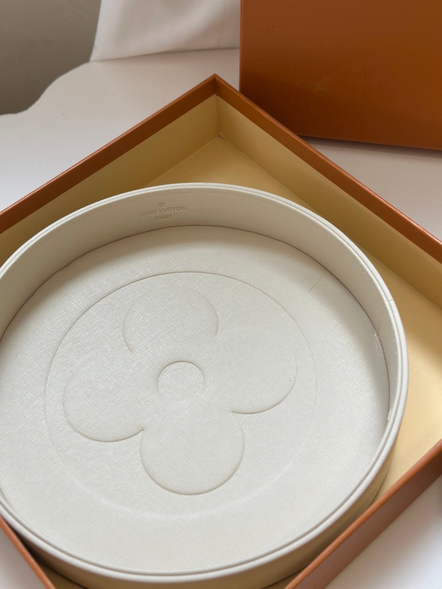 CUSTOM LV FLORA ROUND TRAY