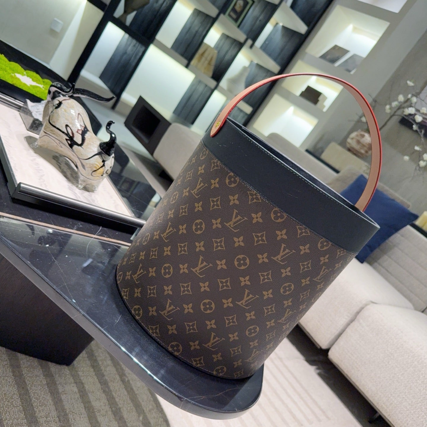 CUSTOM LV STORAGE BIN