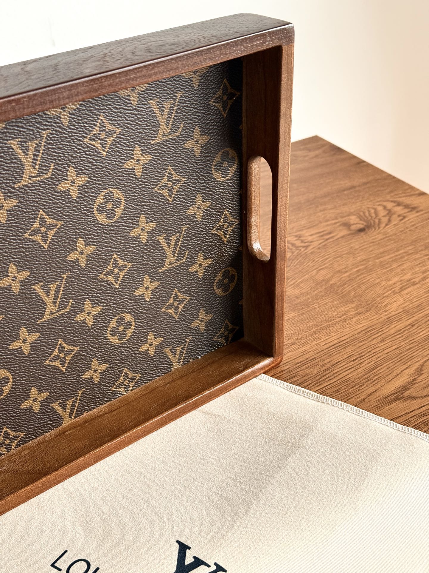 CUSTOM LV SERVING TRAY 2.0