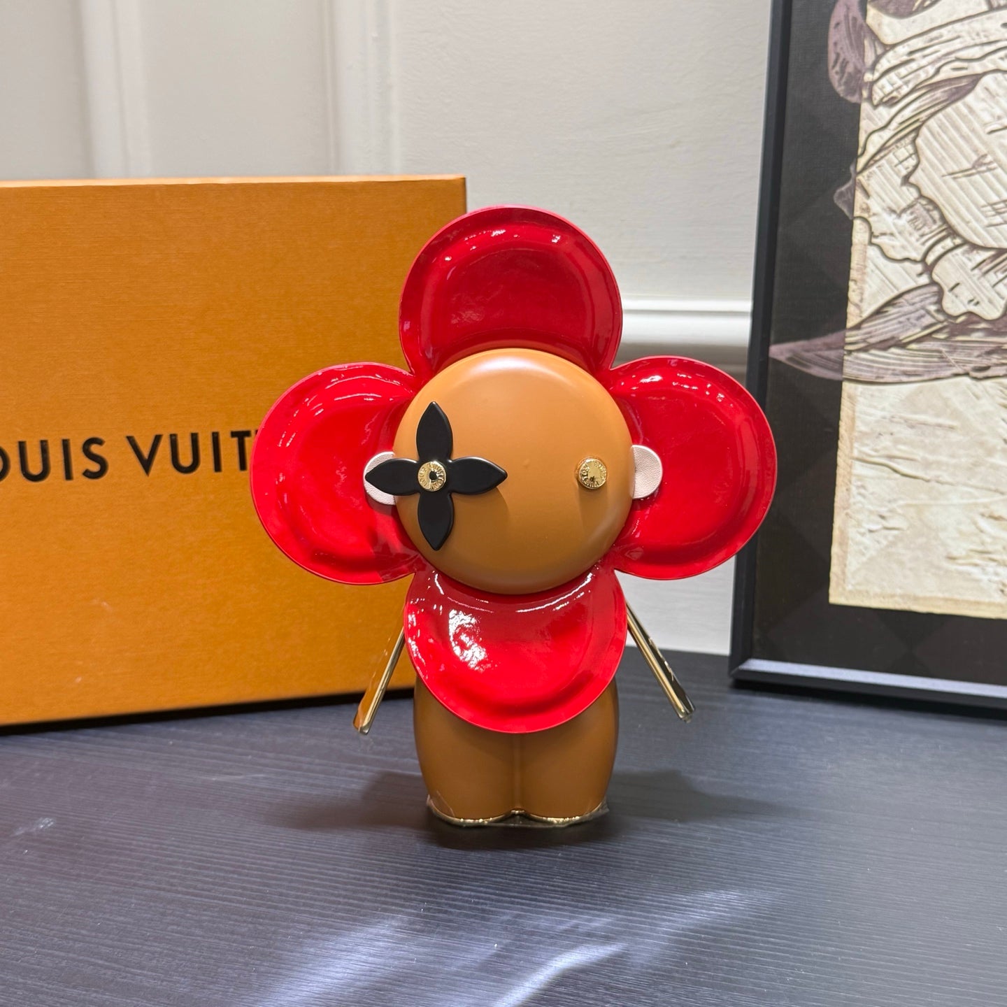 CUSTOM VIVIENNE FIGURINE