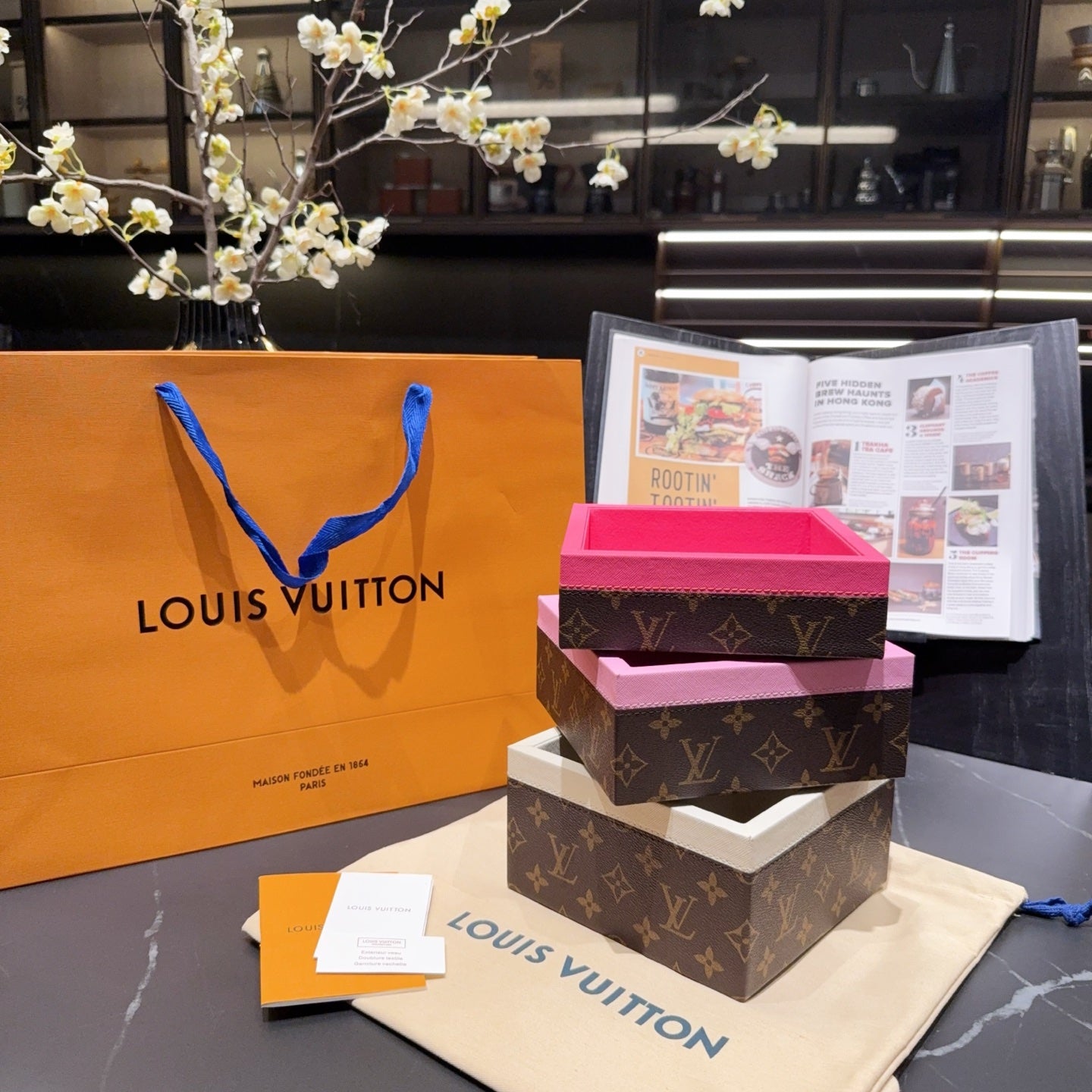 LV STACKABLE ACCESSORIES TRAY 2.0