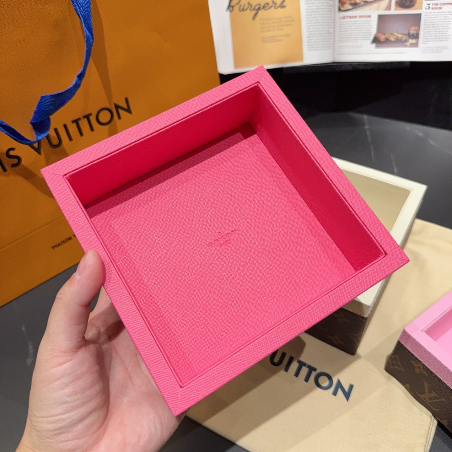 LV STACKABLE ACCESSORIES TRAY 2.0