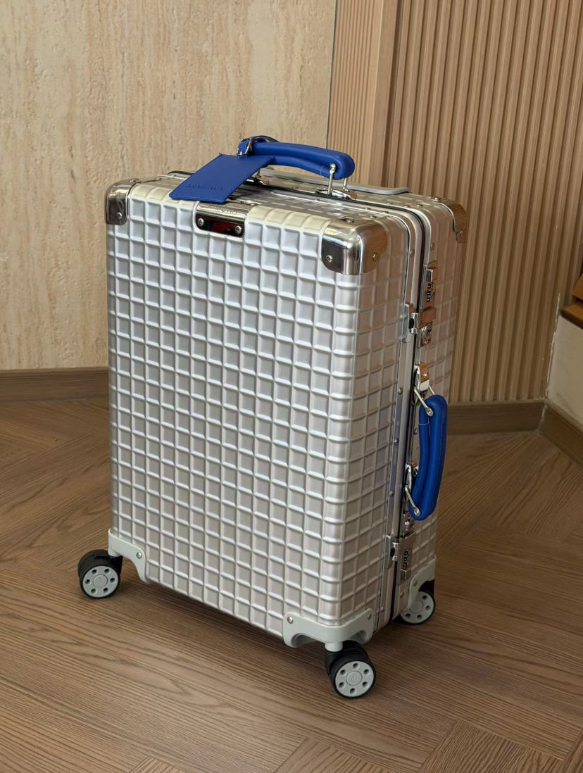 RIMOWA CLASSIC ALUMINIUM GRID 35L SUITCASE