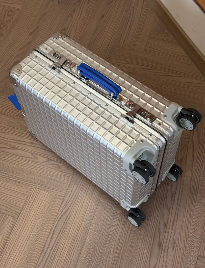 RIMOWA CLASSIC ALUMINIUM GRID 35L SUITCASE