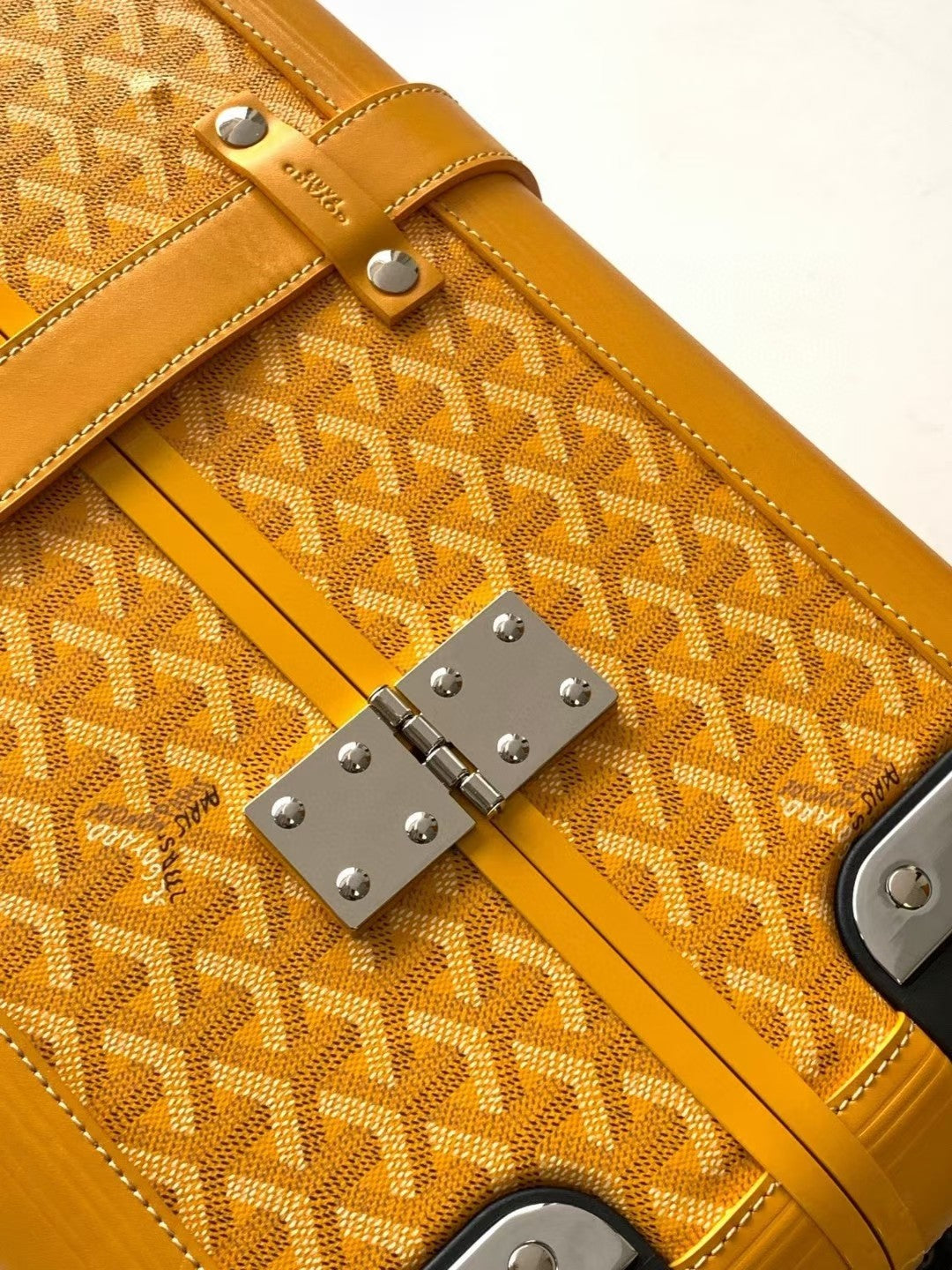 CUSTOM GOYARD 35L SUITCASE (YELLOW)