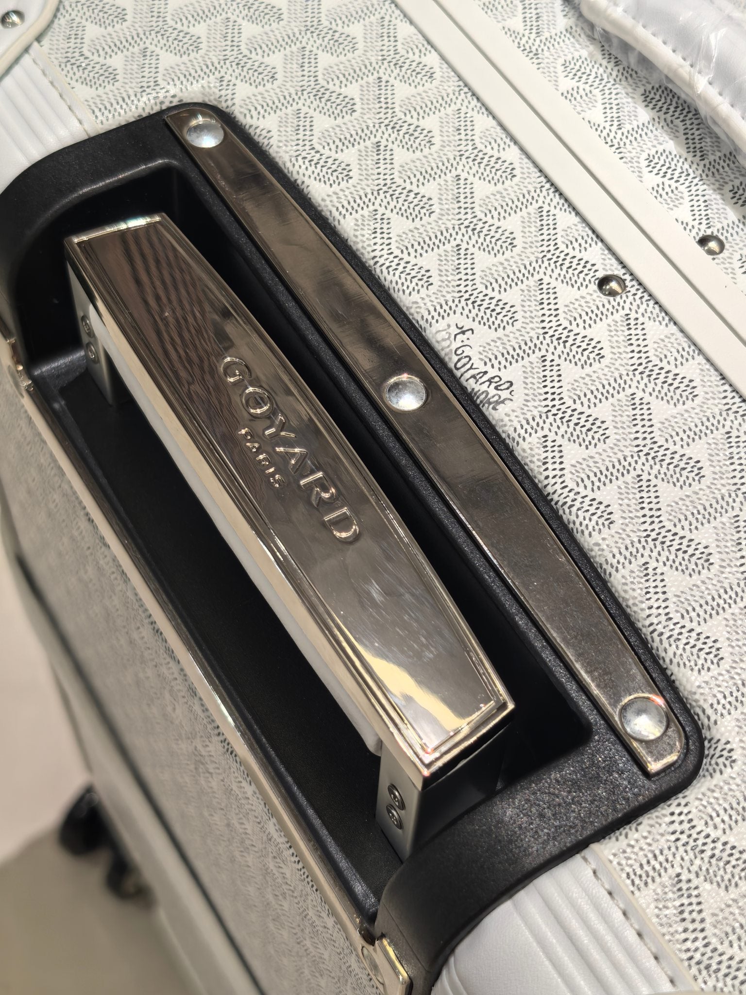 CUSTOM GOYARD 35L SUITCASE (WHITE)